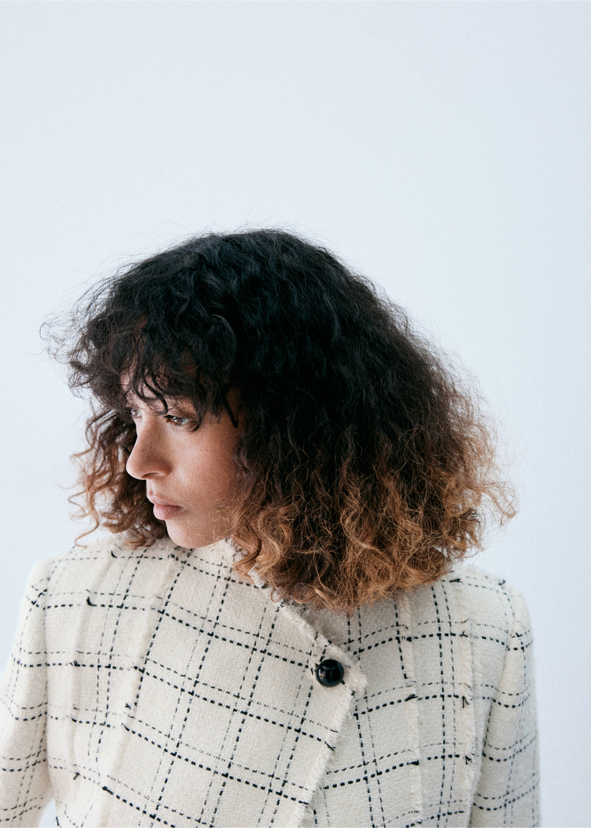 Checkered Jacket with Tweed Collar - Details of the article 1, Ecru. Ref: 37077942-00.
