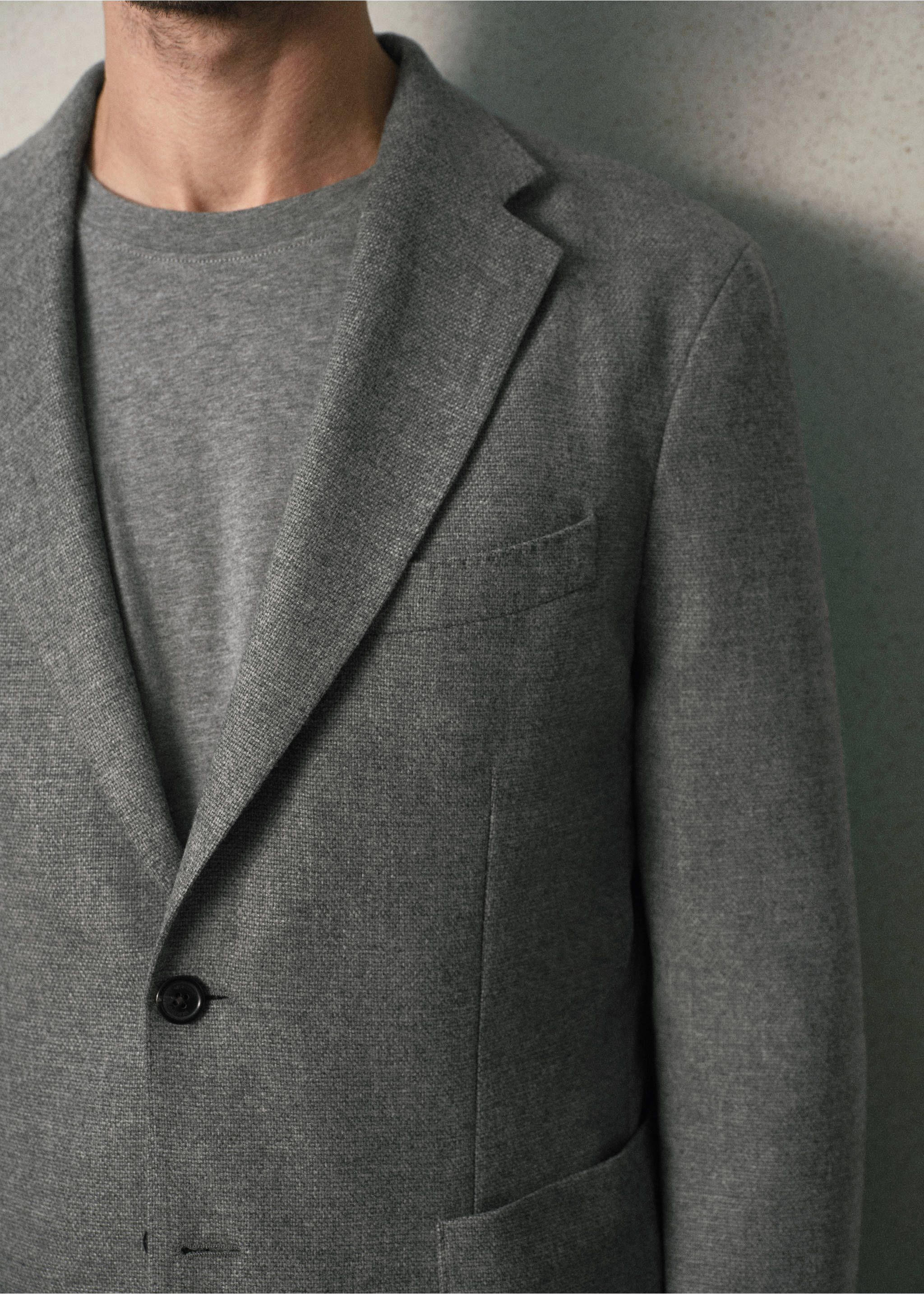 Grey single-breasted blazer with notched lapels and single-button closure., Light Heather Grey. Ref: 37078283-00.