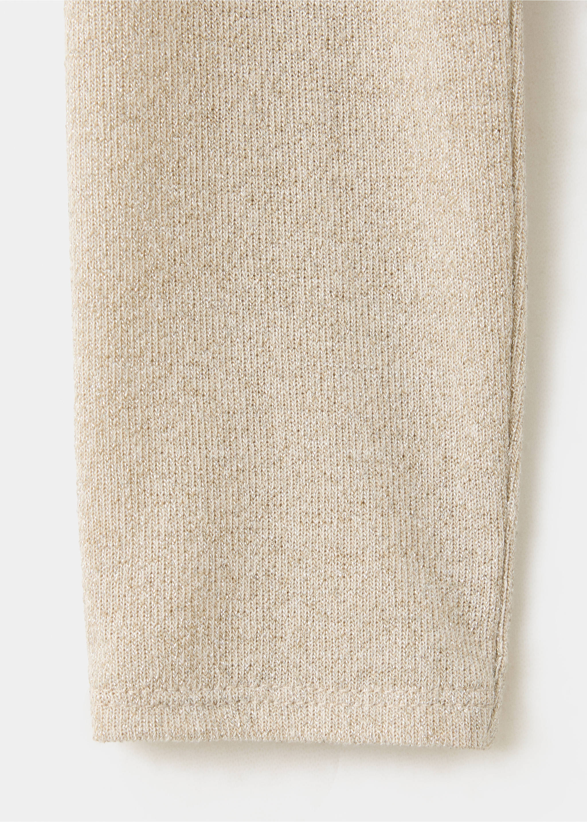 Gebreide top met glinsterend garen en draperingen - Detail van het artikel 8, Open beige. Ref: 37079133-00.