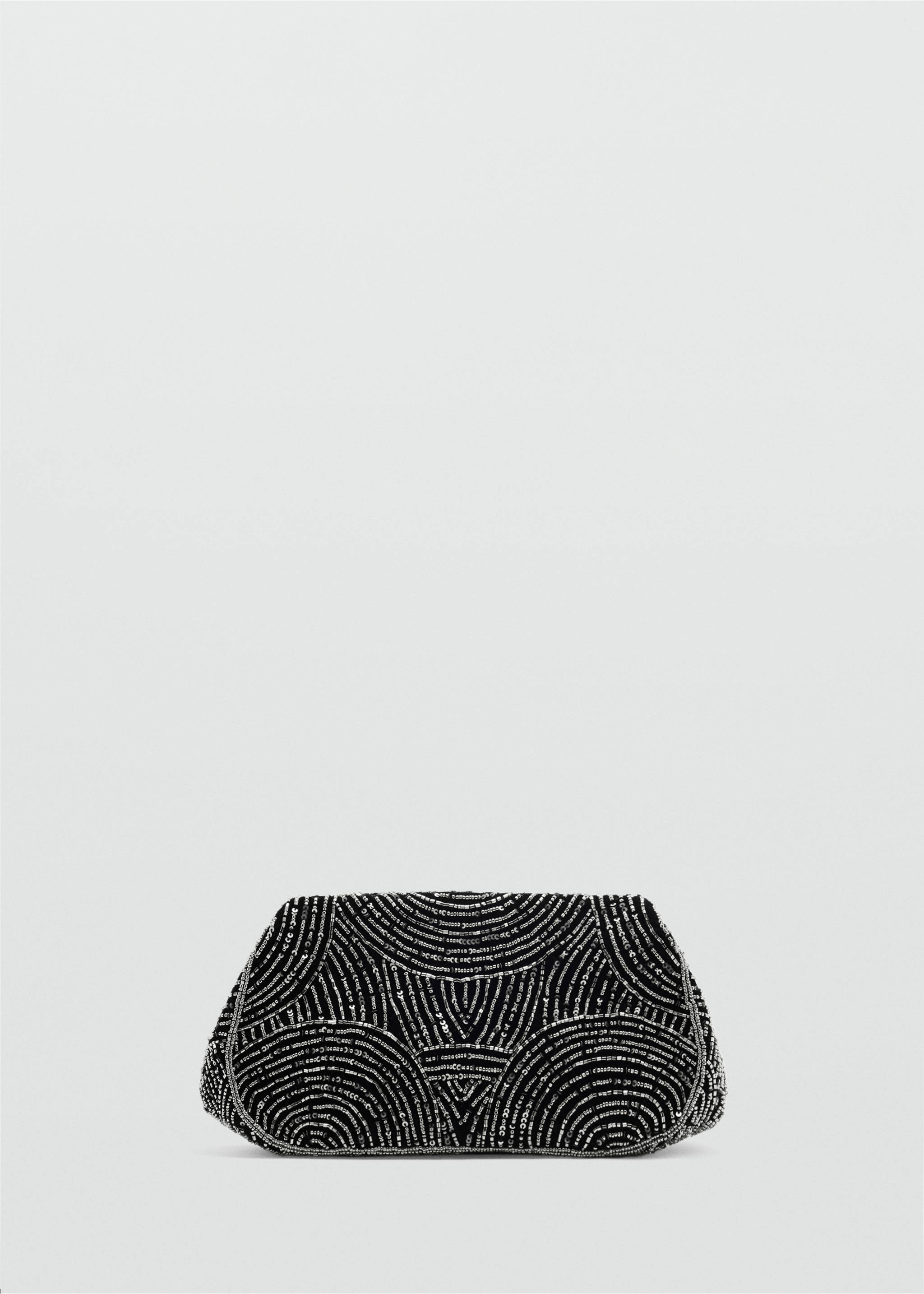 Black beaded handbag with geometric silver patterns., Black. Ref: 37079209-00.