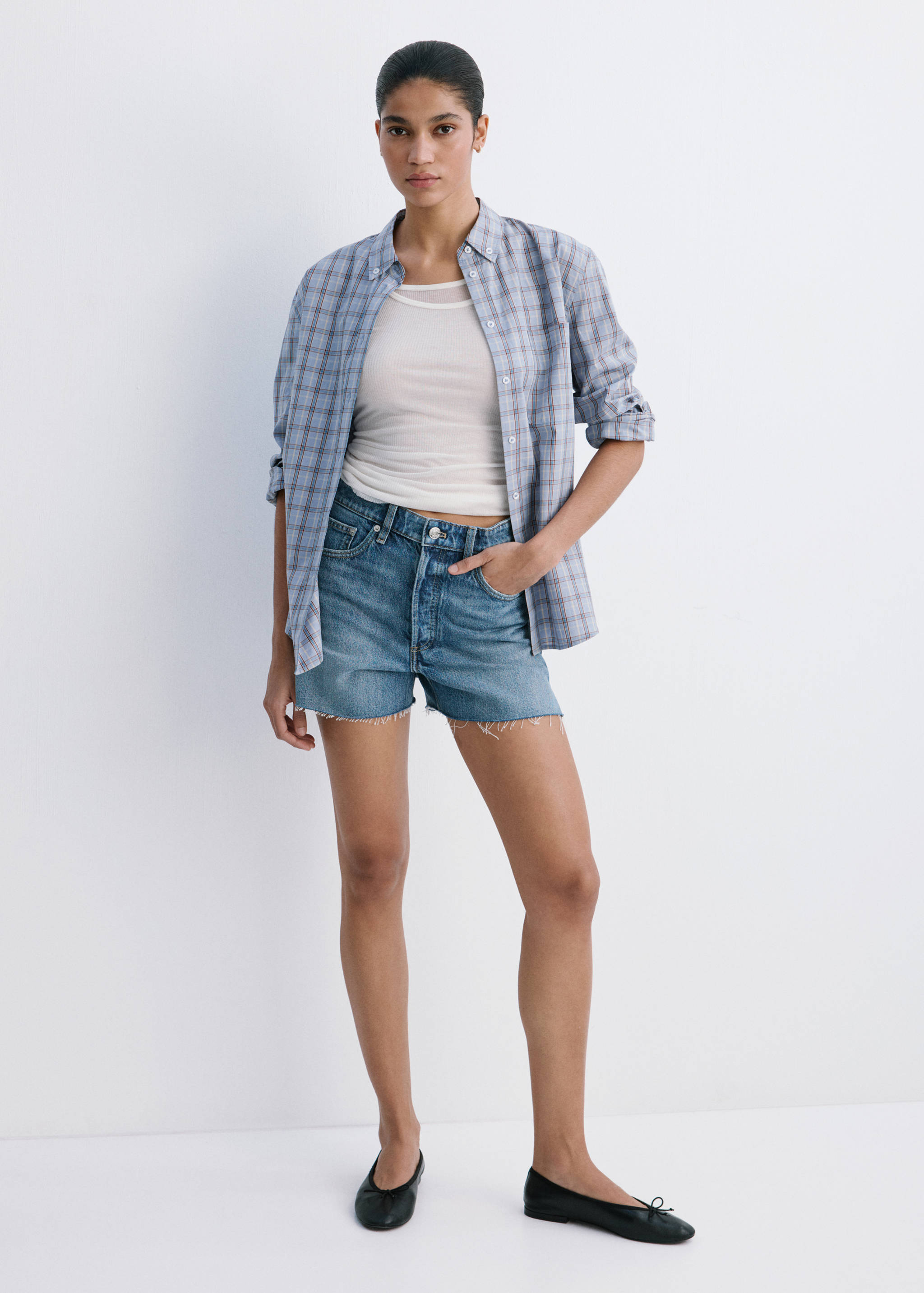 Denim shorts with frayed hem - General plane