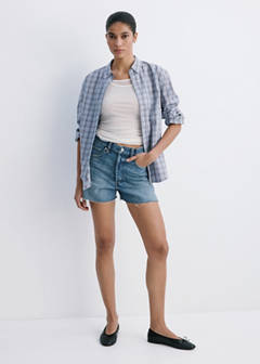 Denim shorts with frayed hem — Medium Blue 2