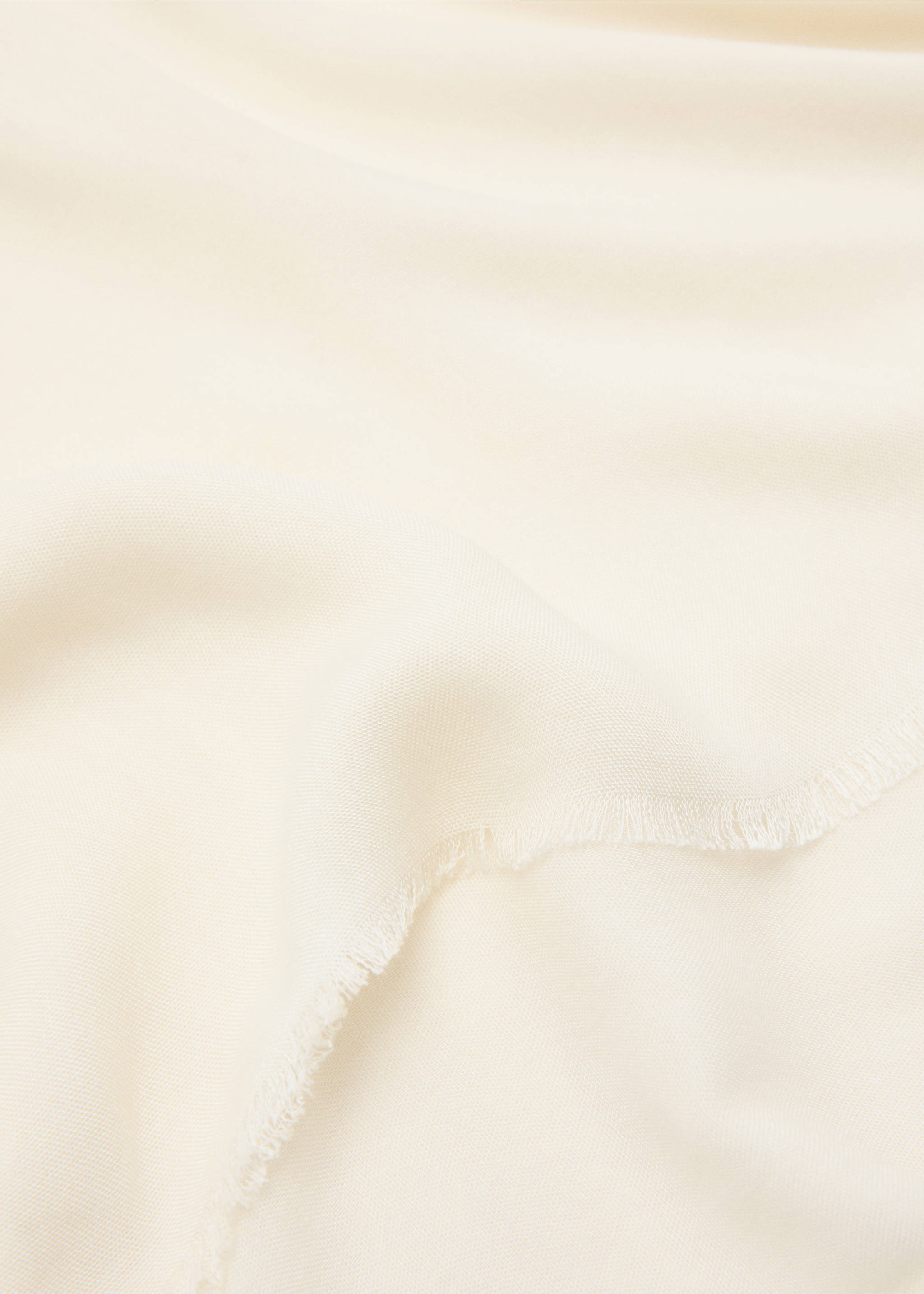Frayed edge scarf - Details of the article 1, Ecru. Ref: 37081331-00.
