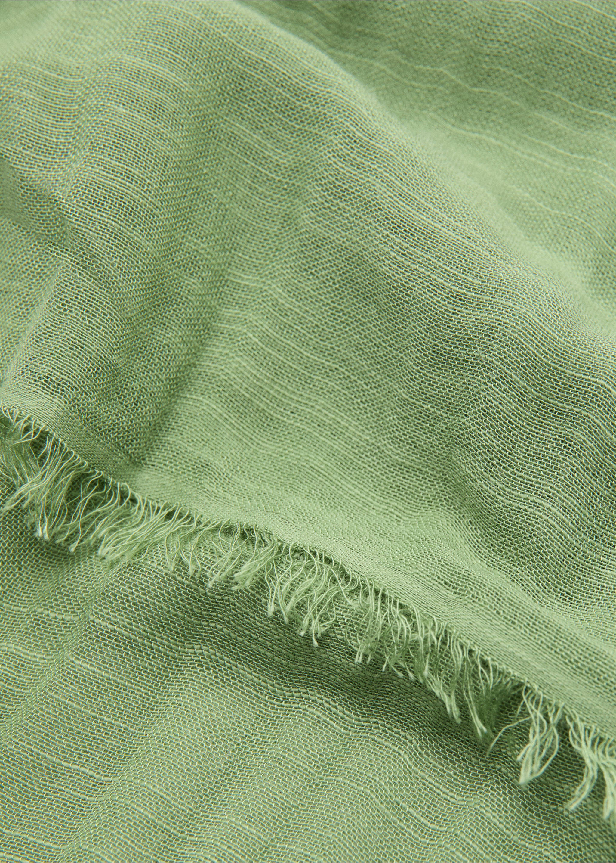 Cotton scarf - Details of the article 1, Green. Ref: 37081332-00.
