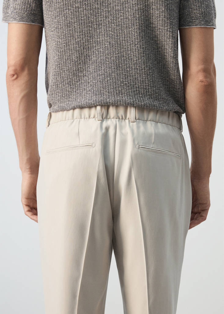 Regular-fit pleated trousers — Ivory White