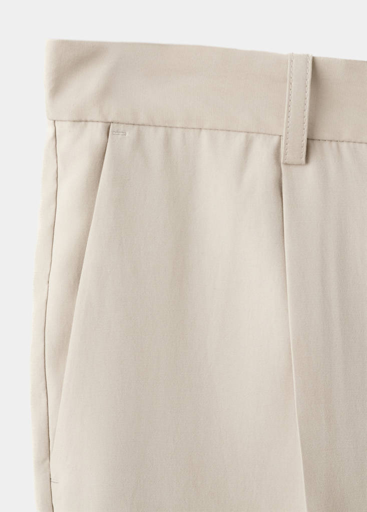 Regular-fit pleated trousers — Ivory White