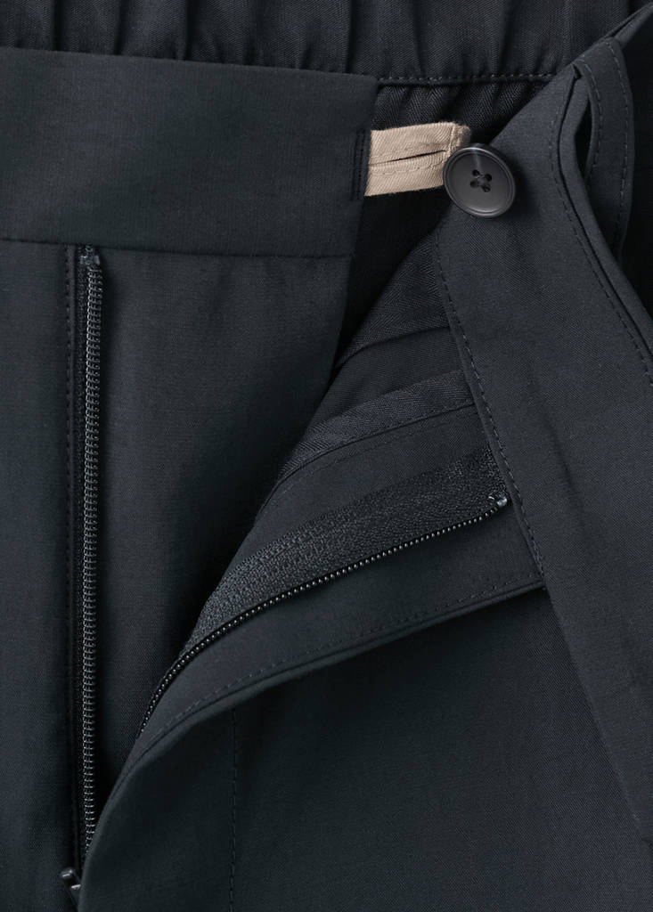 Regular-fit pleated trousers — Navy