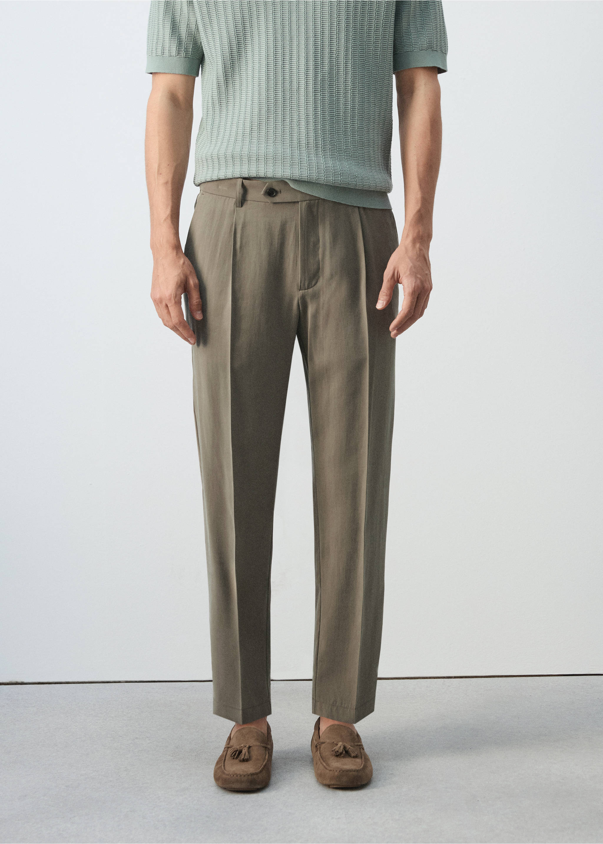 Pantalón traje regualt fit modal - Plano medio, Gris visón. Ref: 37081333-00.