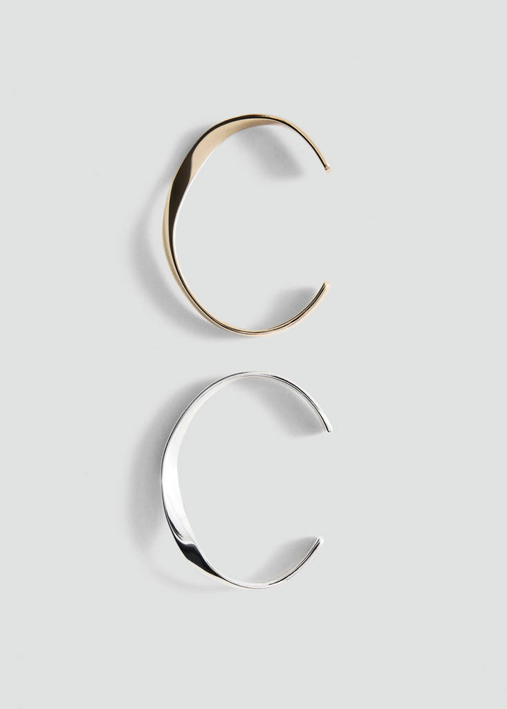 Fine rigid bangle — Gold