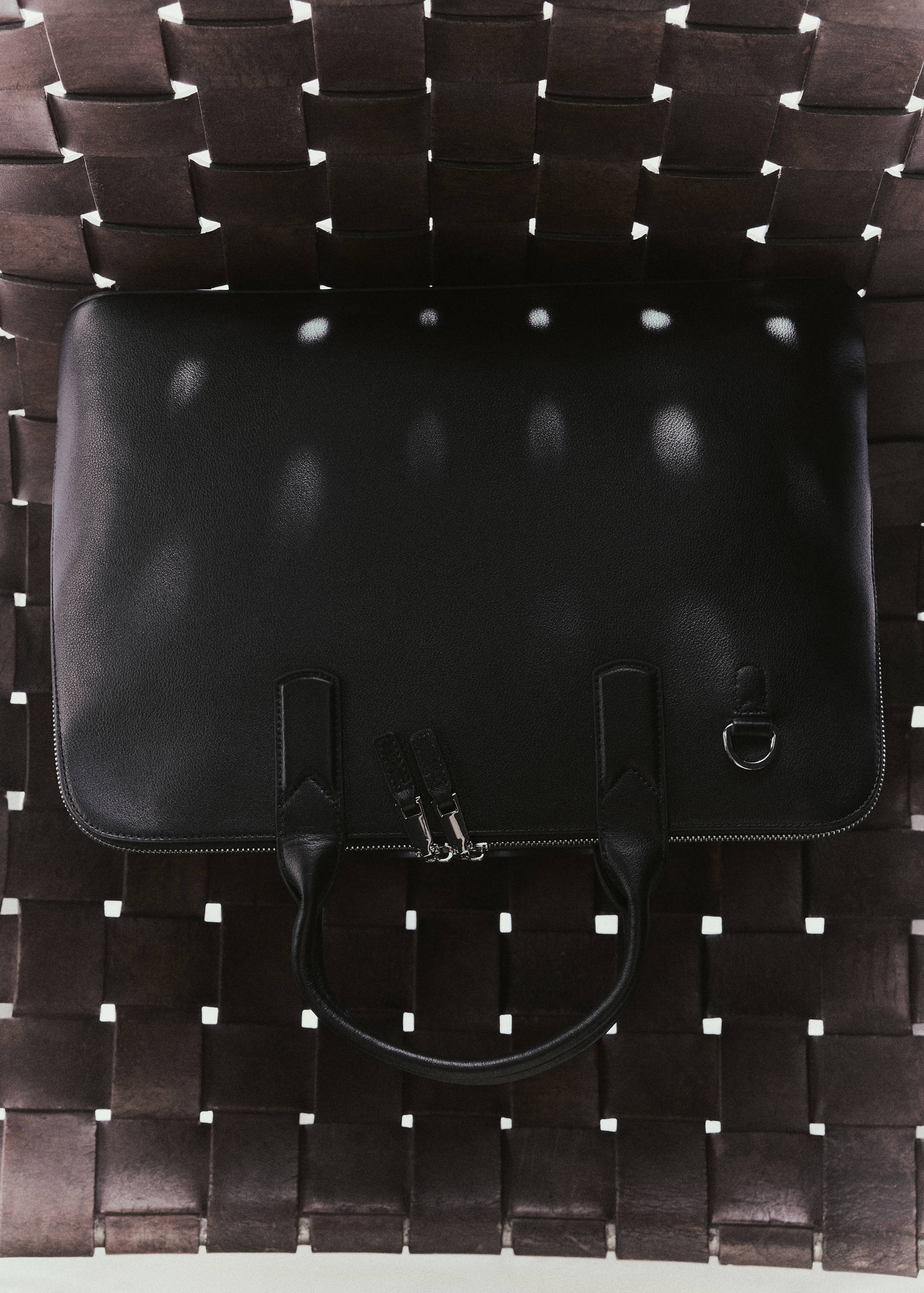 100% leather tote bag - Details of the article 5