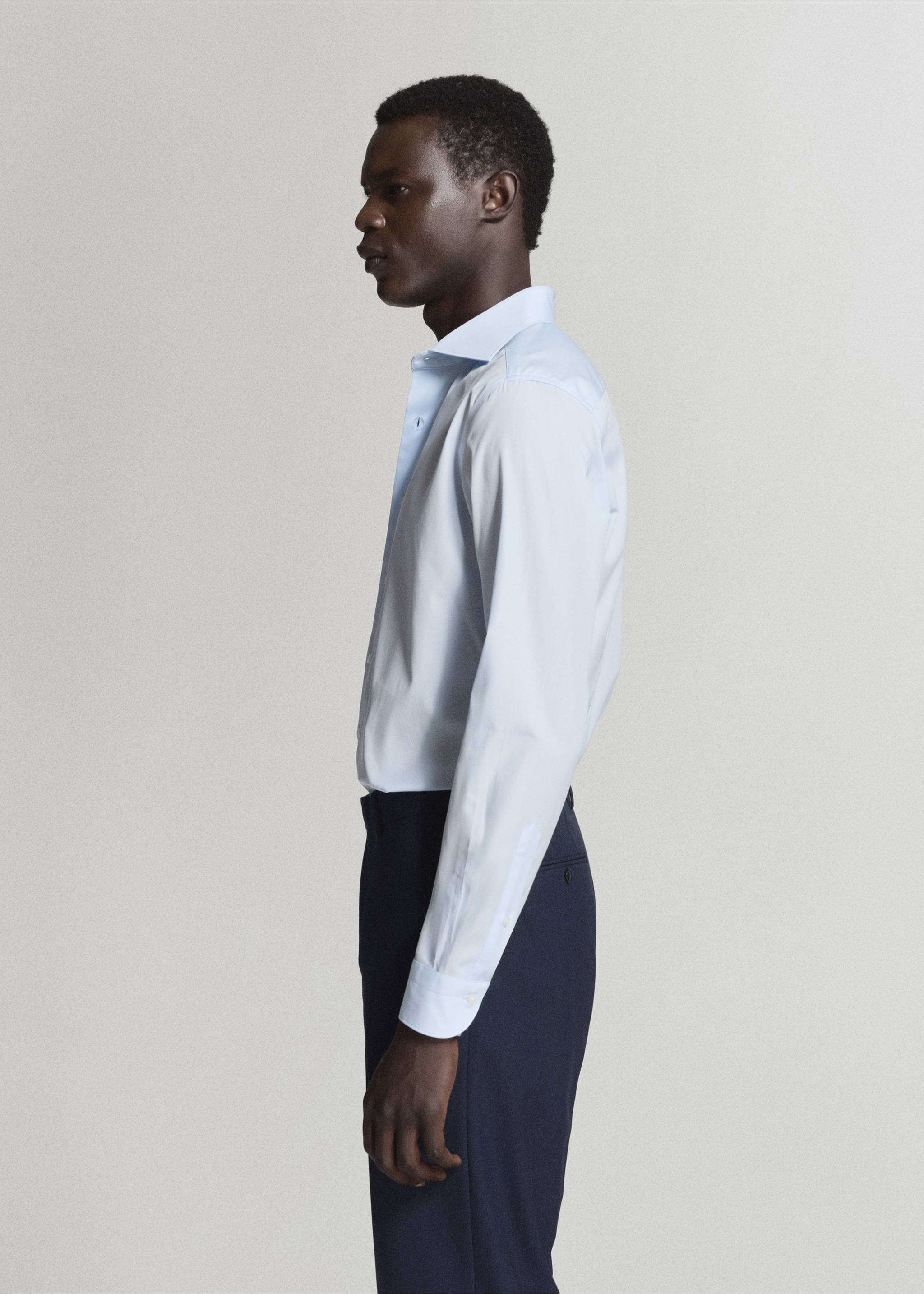 Slim-fit cotton poplin suit shirt - Details of the article 2, Sky Blue. Ref: 37081355-00.