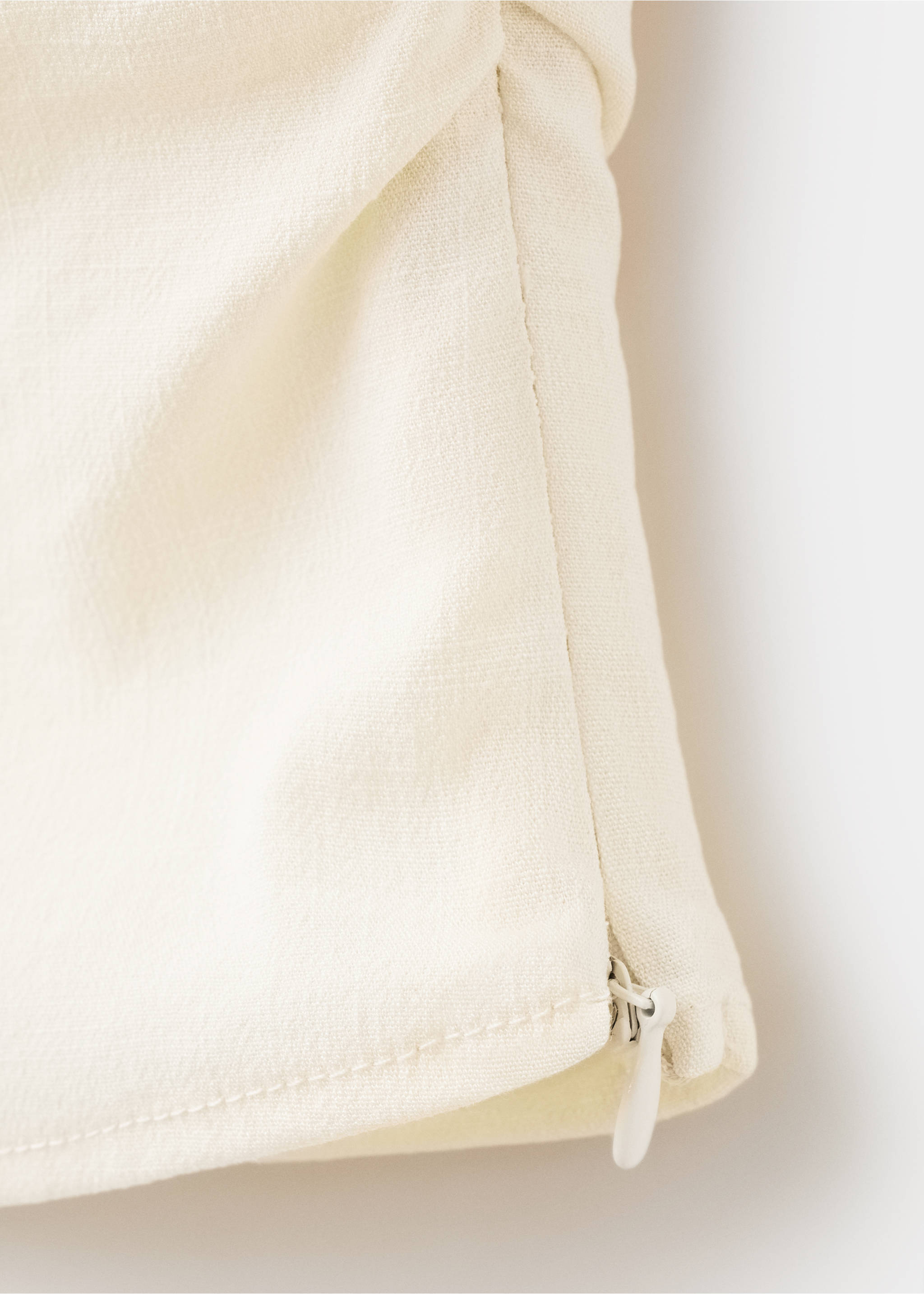 Draped strap top - Details of the article 8, Ecru. Ref: 37081359-00.