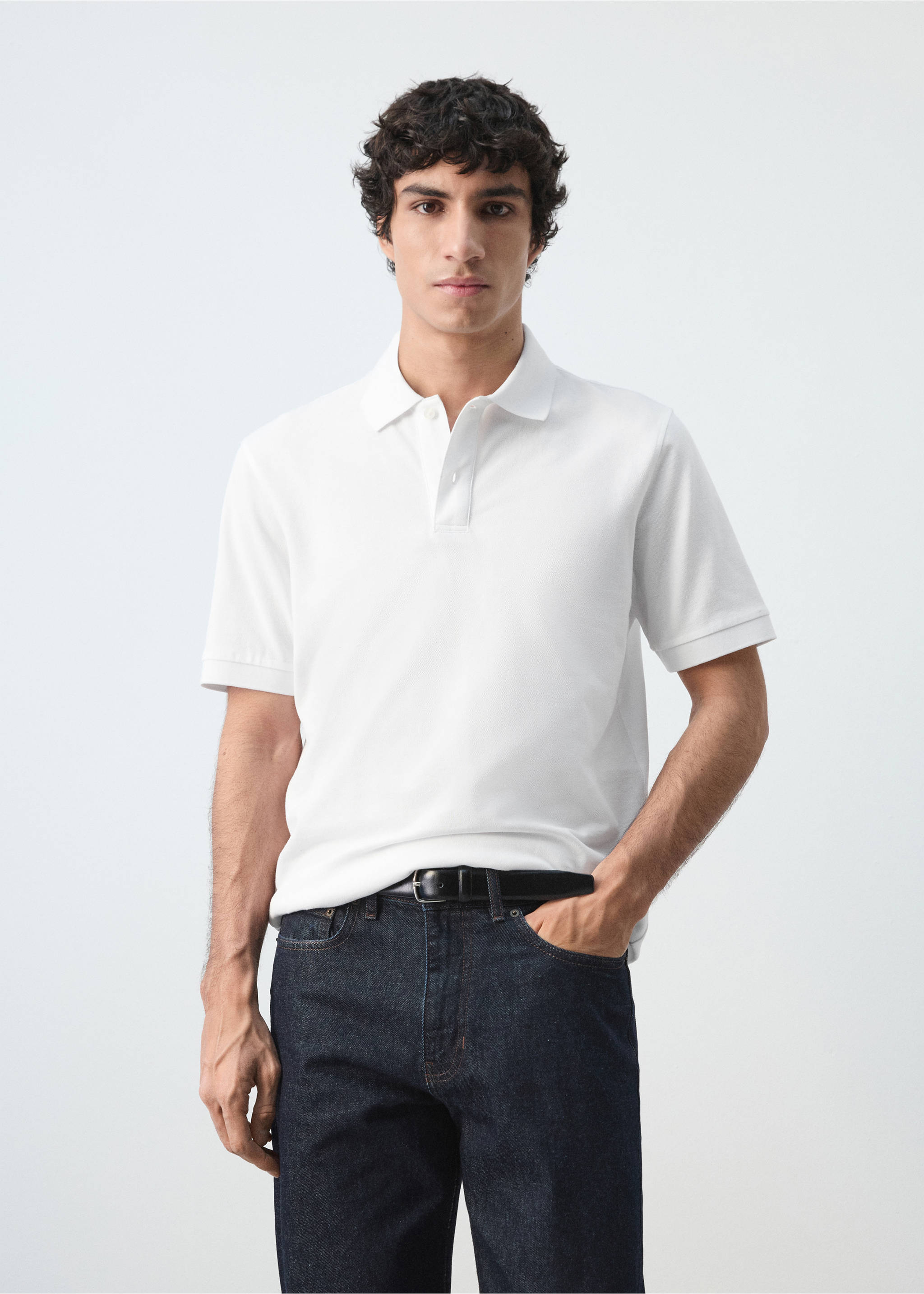 Regular-fit cotton piqué polo shirt - Medium plane, White. Ref: 37081368-00.