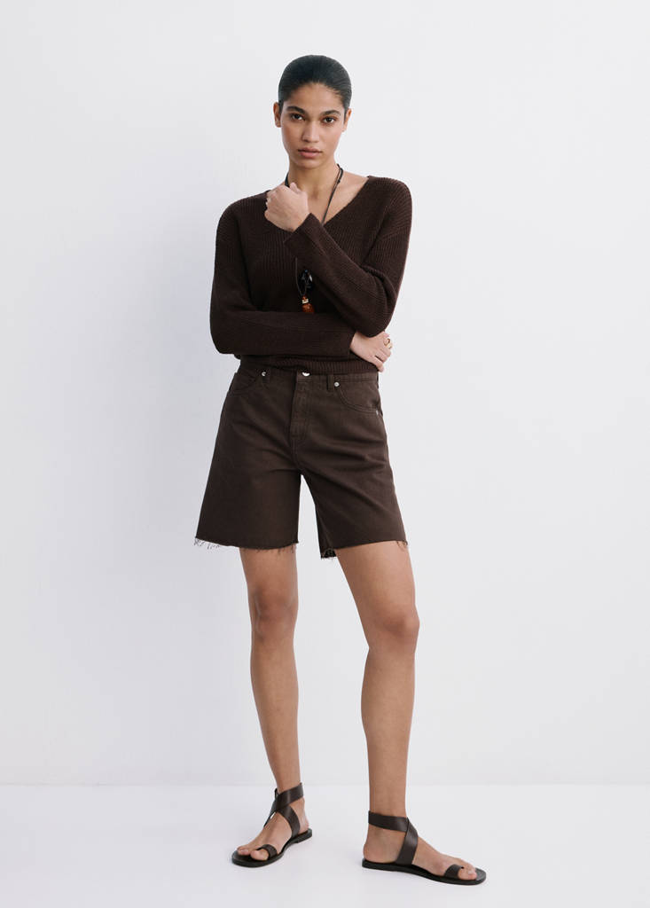 Straight low-rise denim Bermuda shorts — Chocolate