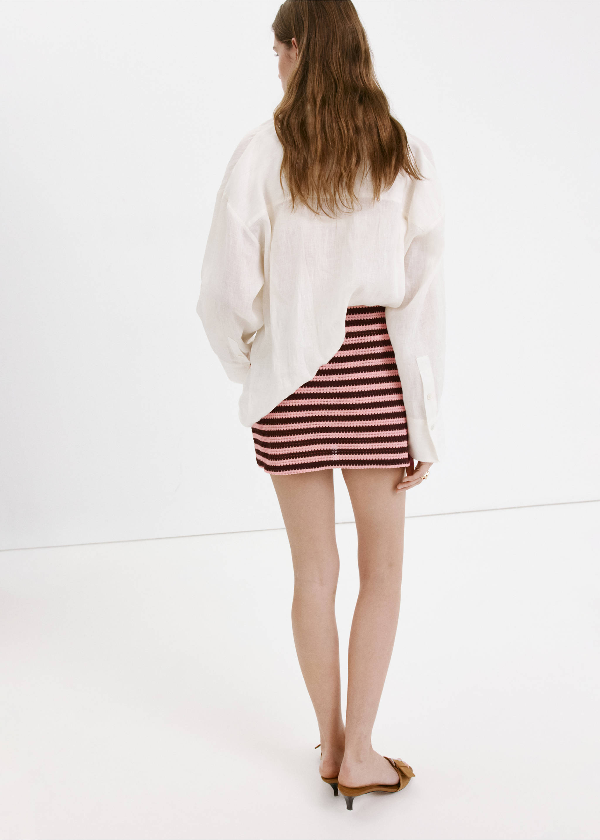 Striped knitted skirt - Reverse of the article, Pastel Pink. Ref: 37081371-00.