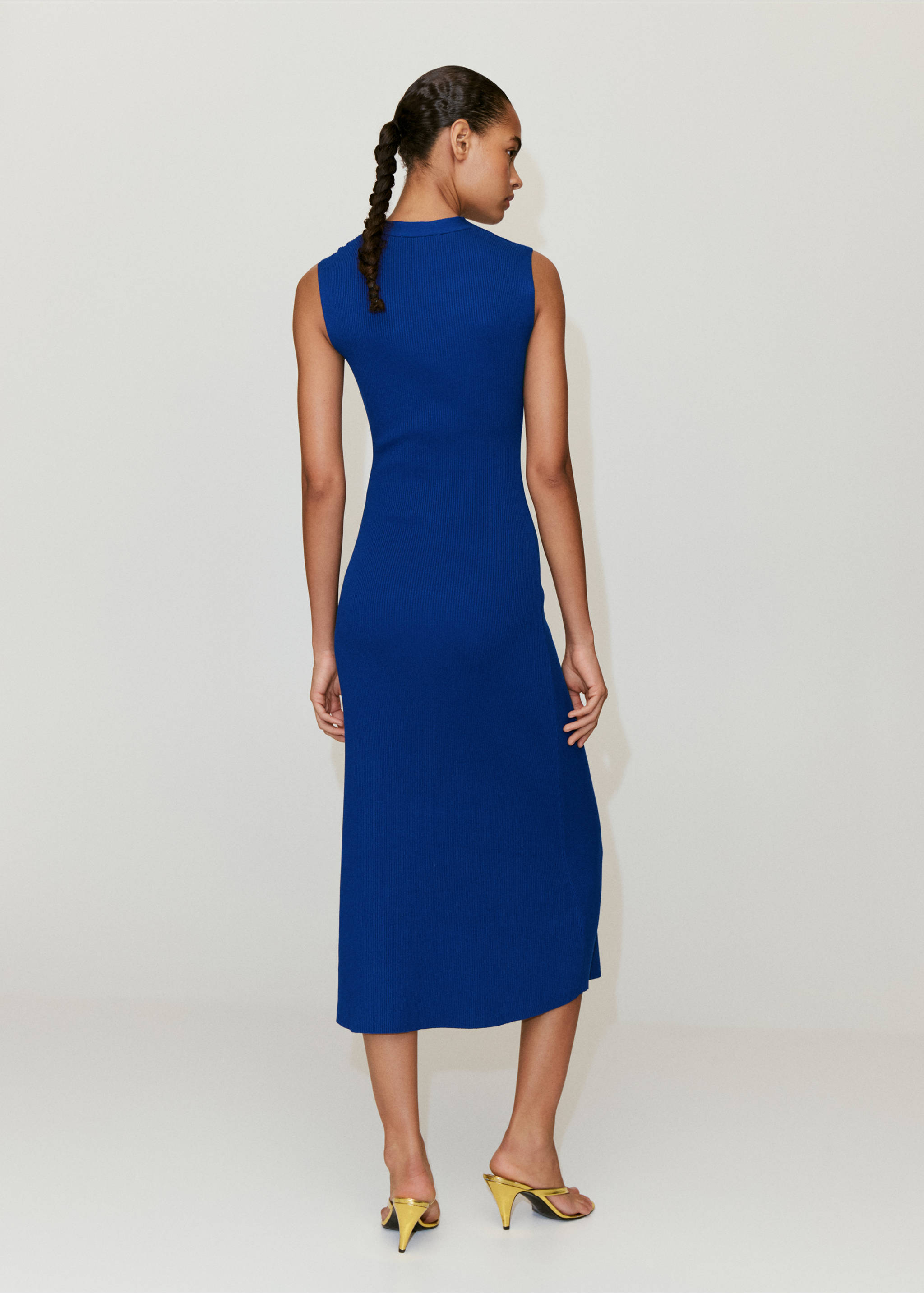V-neck knitted dress - Reverse of the article, Blue. Ref: 37081374-00.