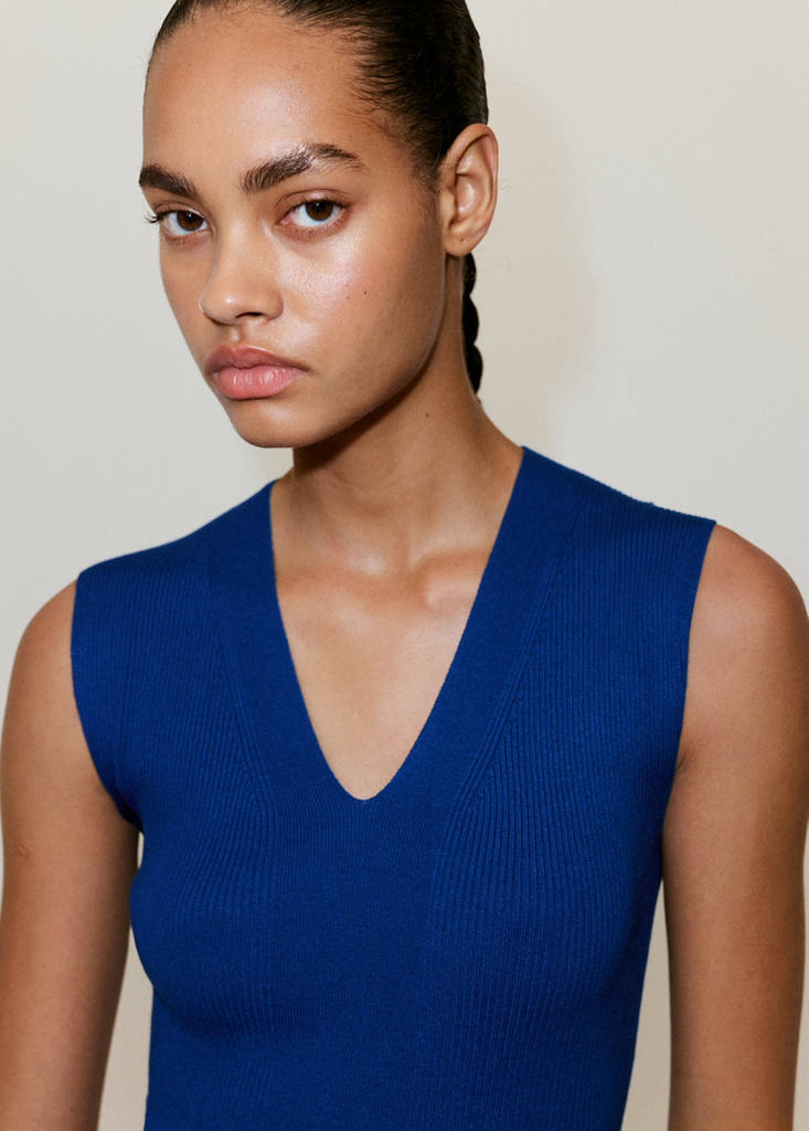 V-neck knitted dress — Blue