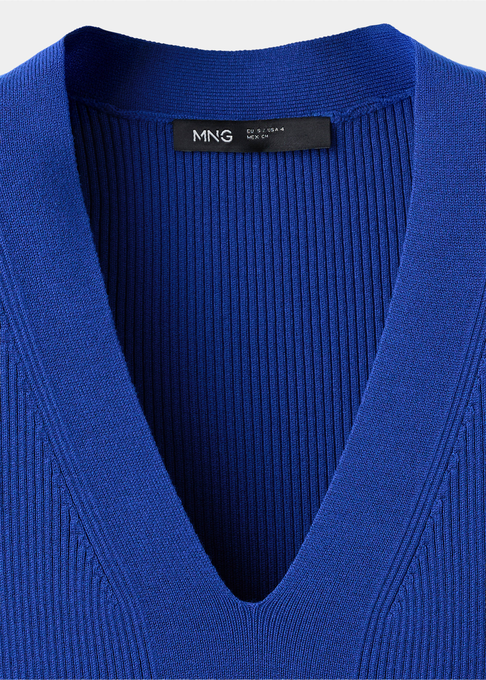 V-neck knitted dress - Details of the article 8, Blue. Ref: 37081374-00.