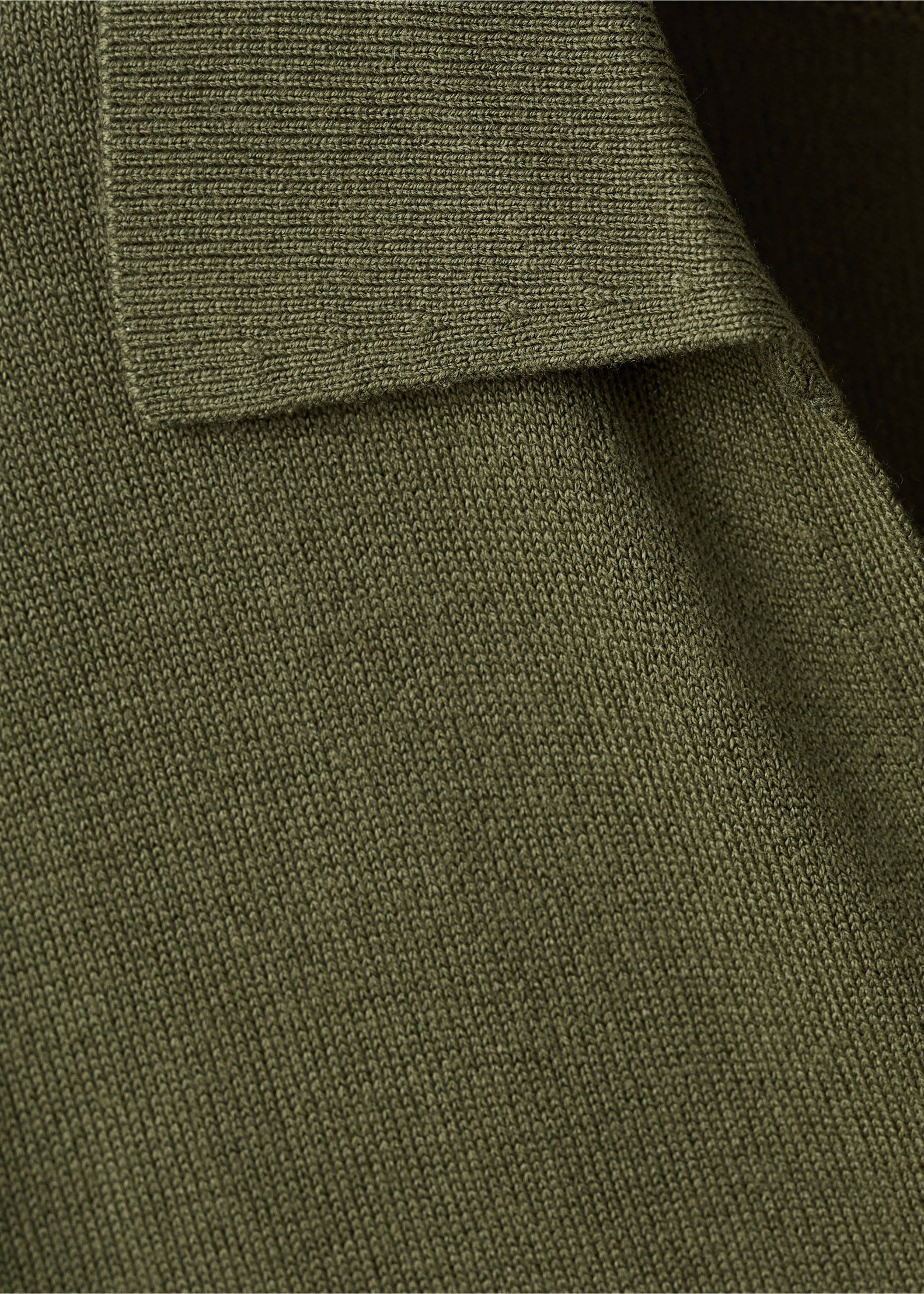 Fine-knit polo shirt - Details of the article 8, Khaki. Ref: 37081376-00.