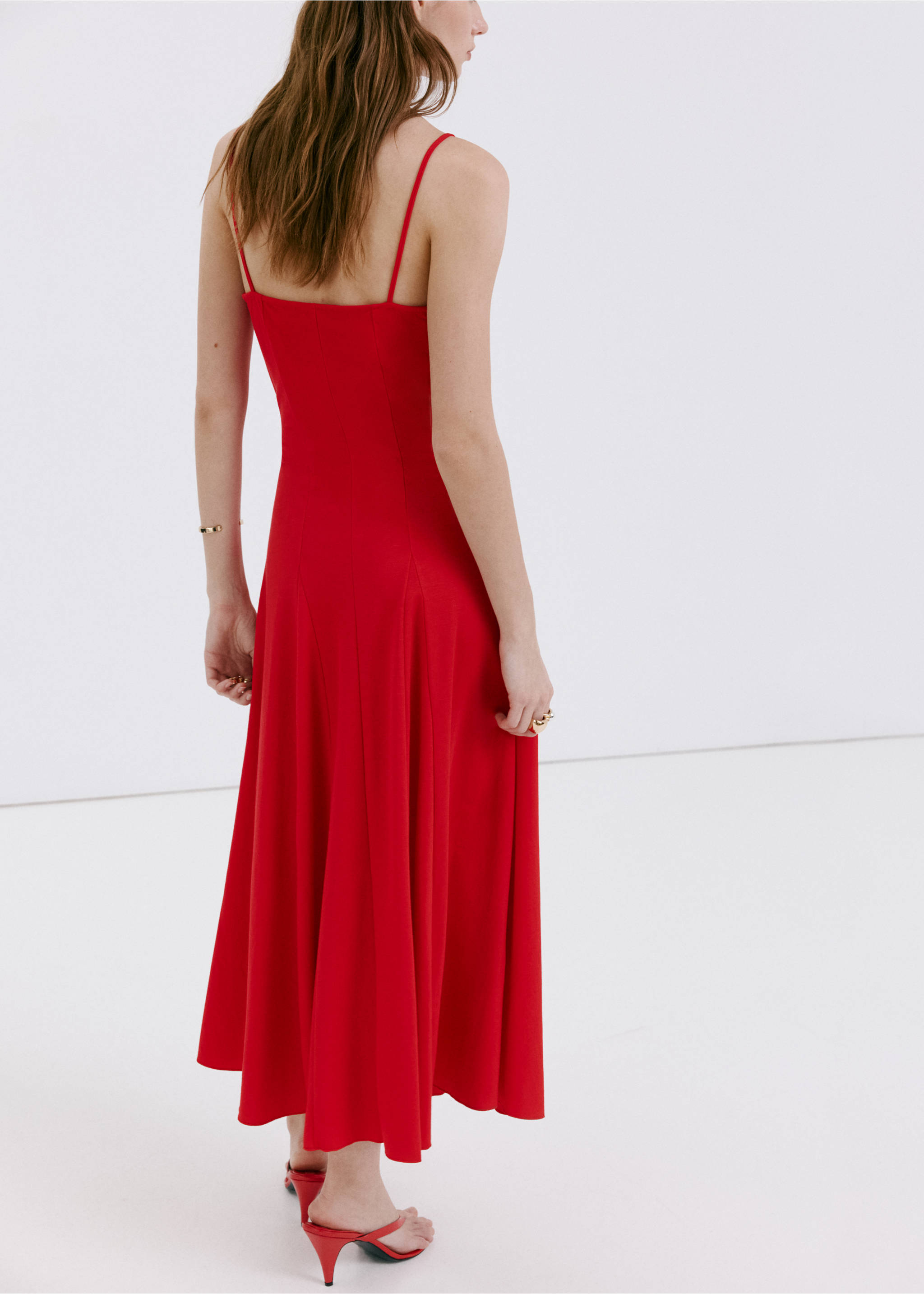 A-line dress with godets - Reverse of the article, Red. Ref: 37081379-00.
