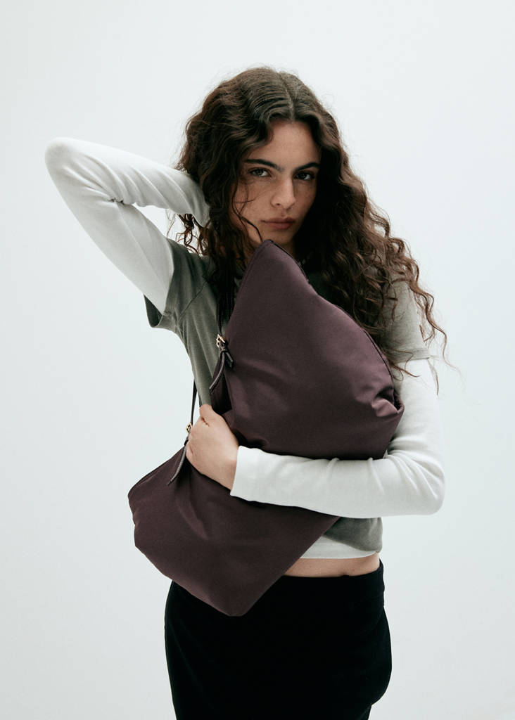 Shopper bag with buckle details — Chocolate