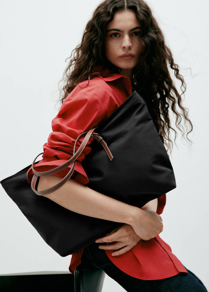 Shopper bag with buckle details — Black