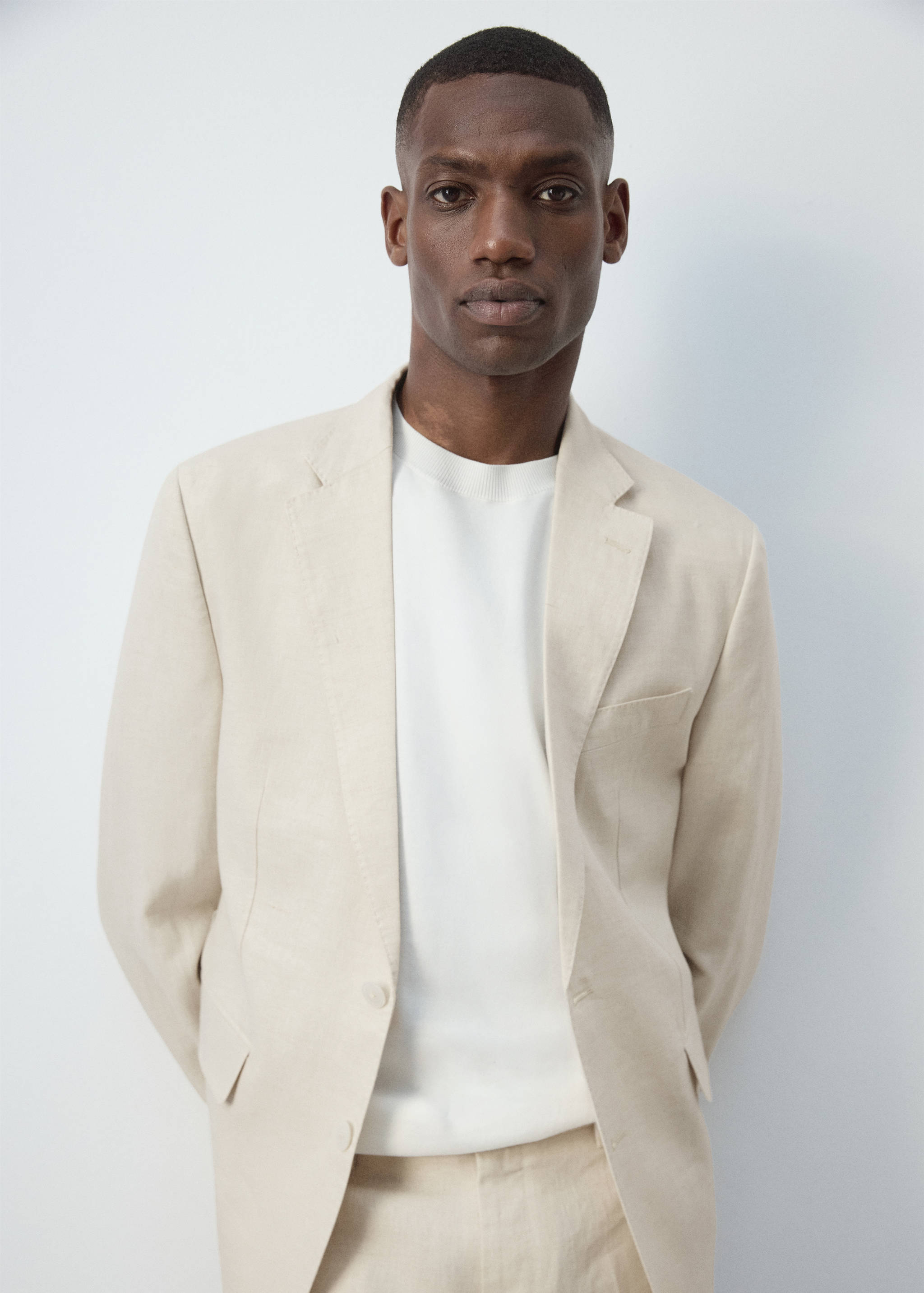 Amalfi 100% linen slim-fit suit jacket - Details of the article 1