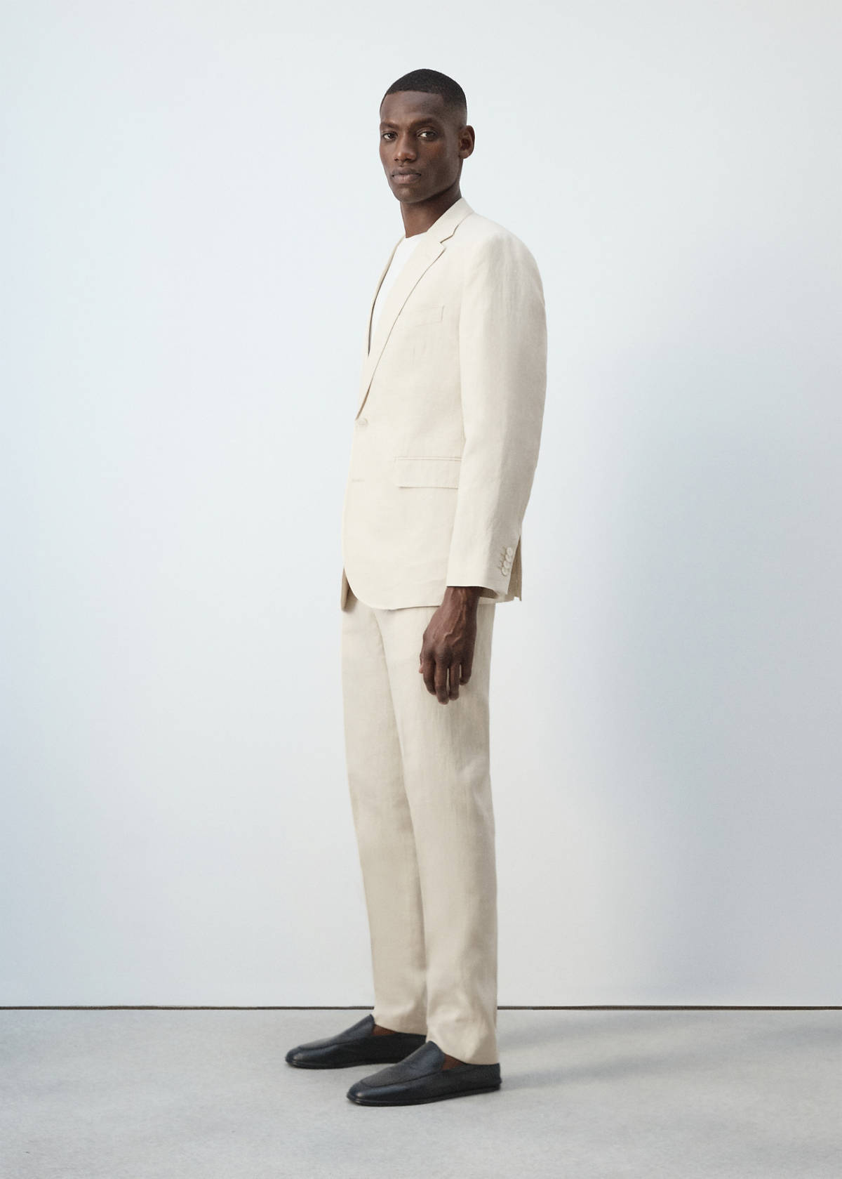Amalfi 100% linen slim-fit suit jacket — Ecru
