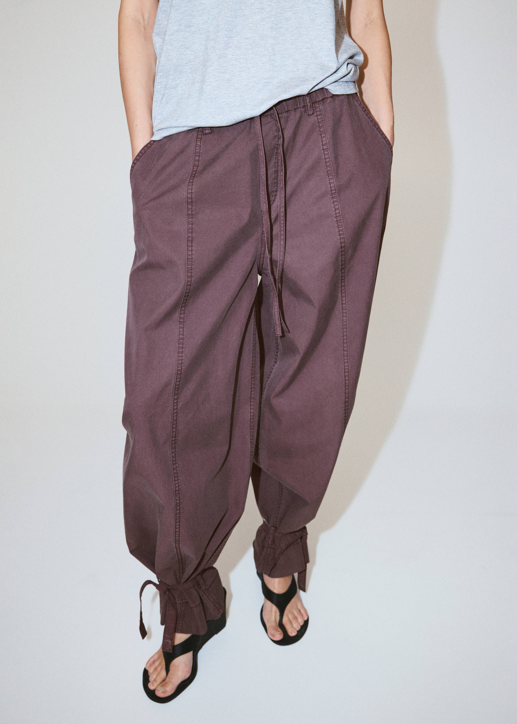 Baggy trousers with ties - Medium plane