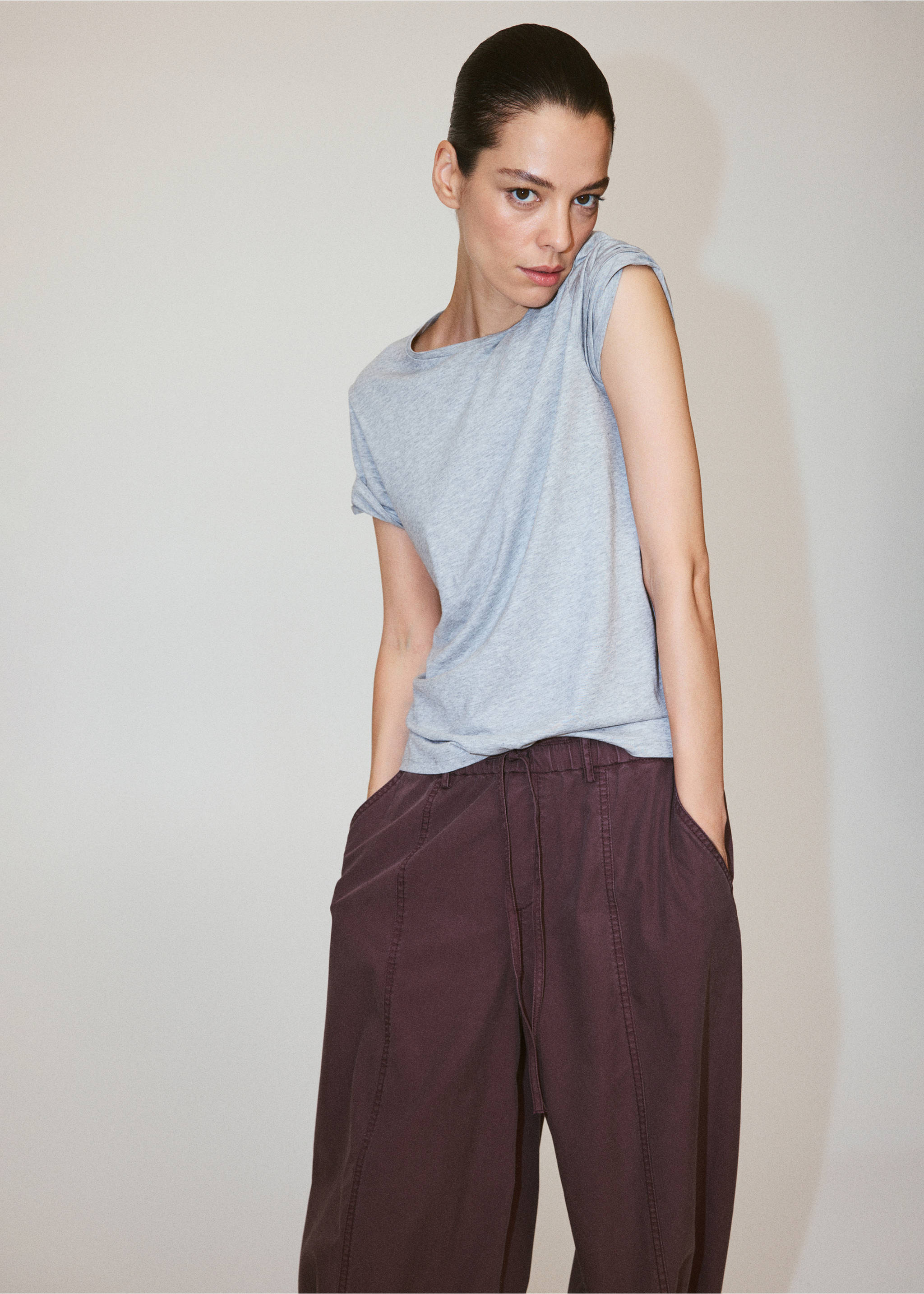 Baggy trousers with ties - Details of the article 1, Purple. Ref: 37081397-00.