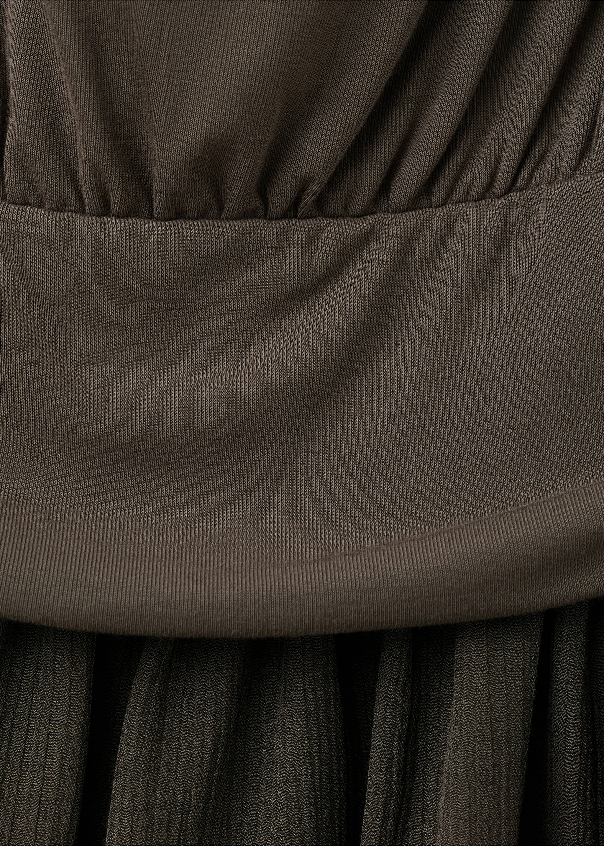 Vestido drapeado bajo volante - Detalle del artículo 8, Marrón. Ref: 37081412-00.