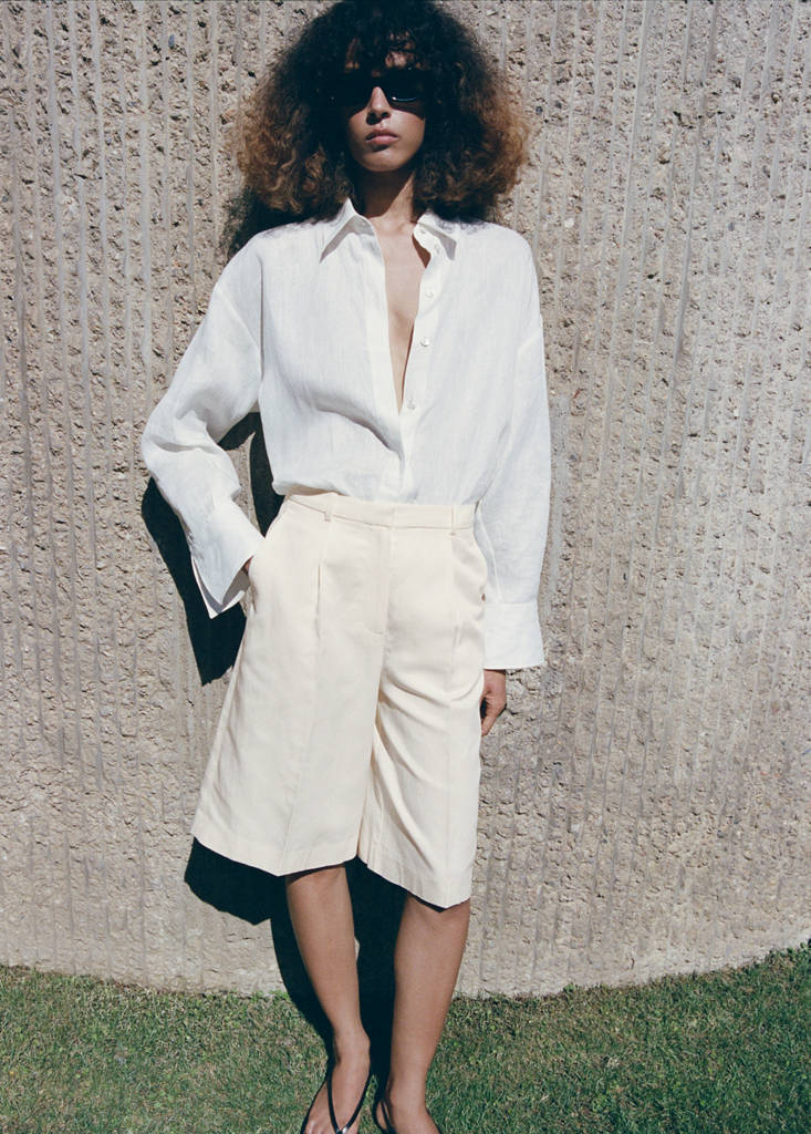 Straight linen Bermuda shorts — Off White