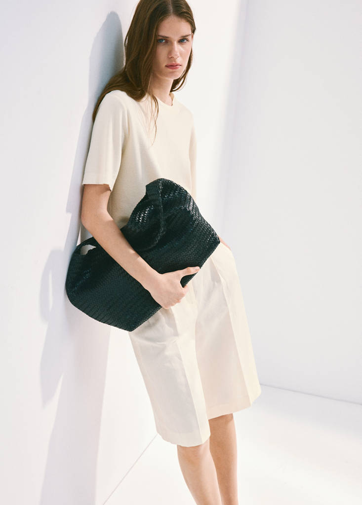Straight linen Bermuda shorts — Off White