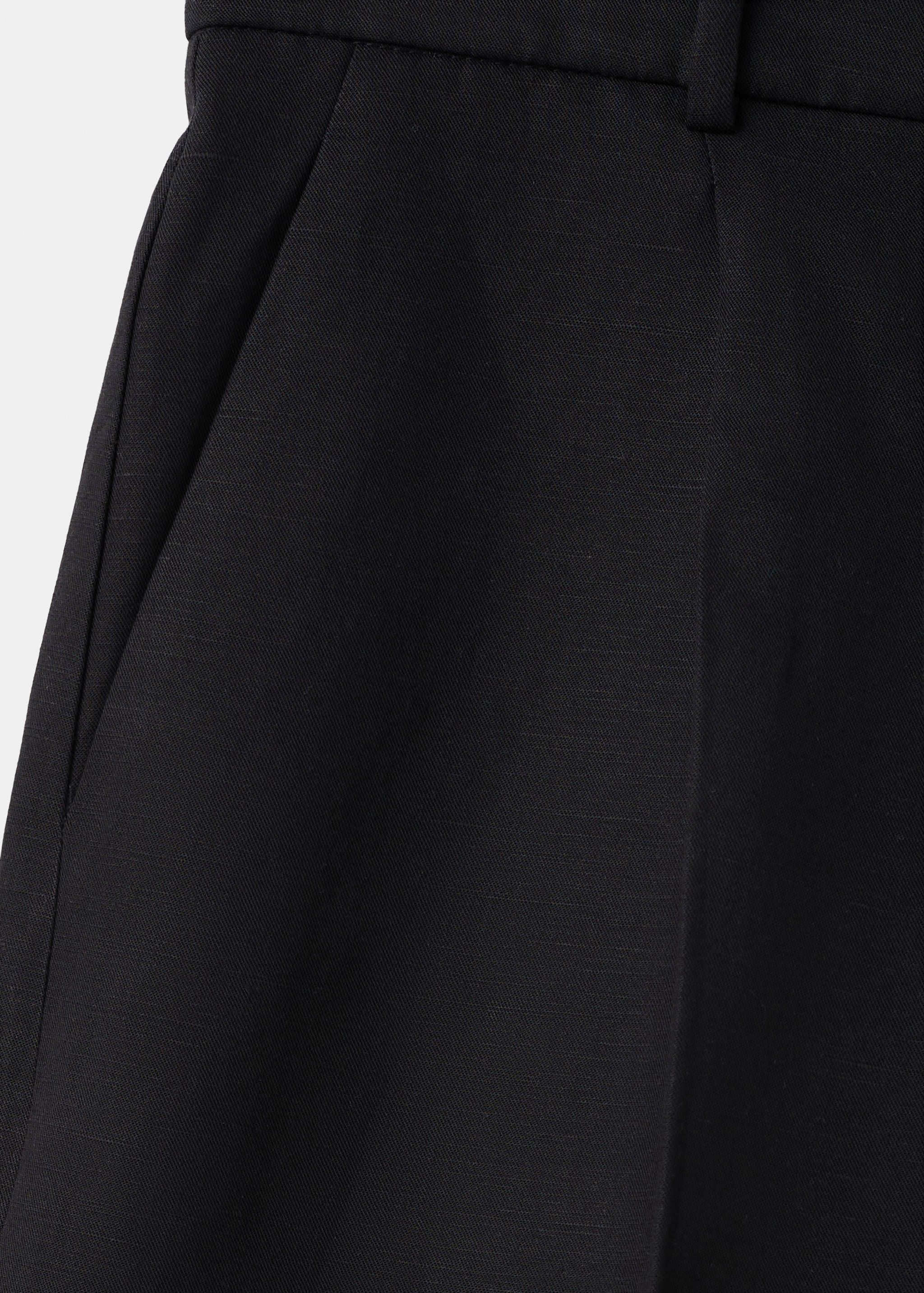 Straight linen Bermuda shorts - Details of the article 0