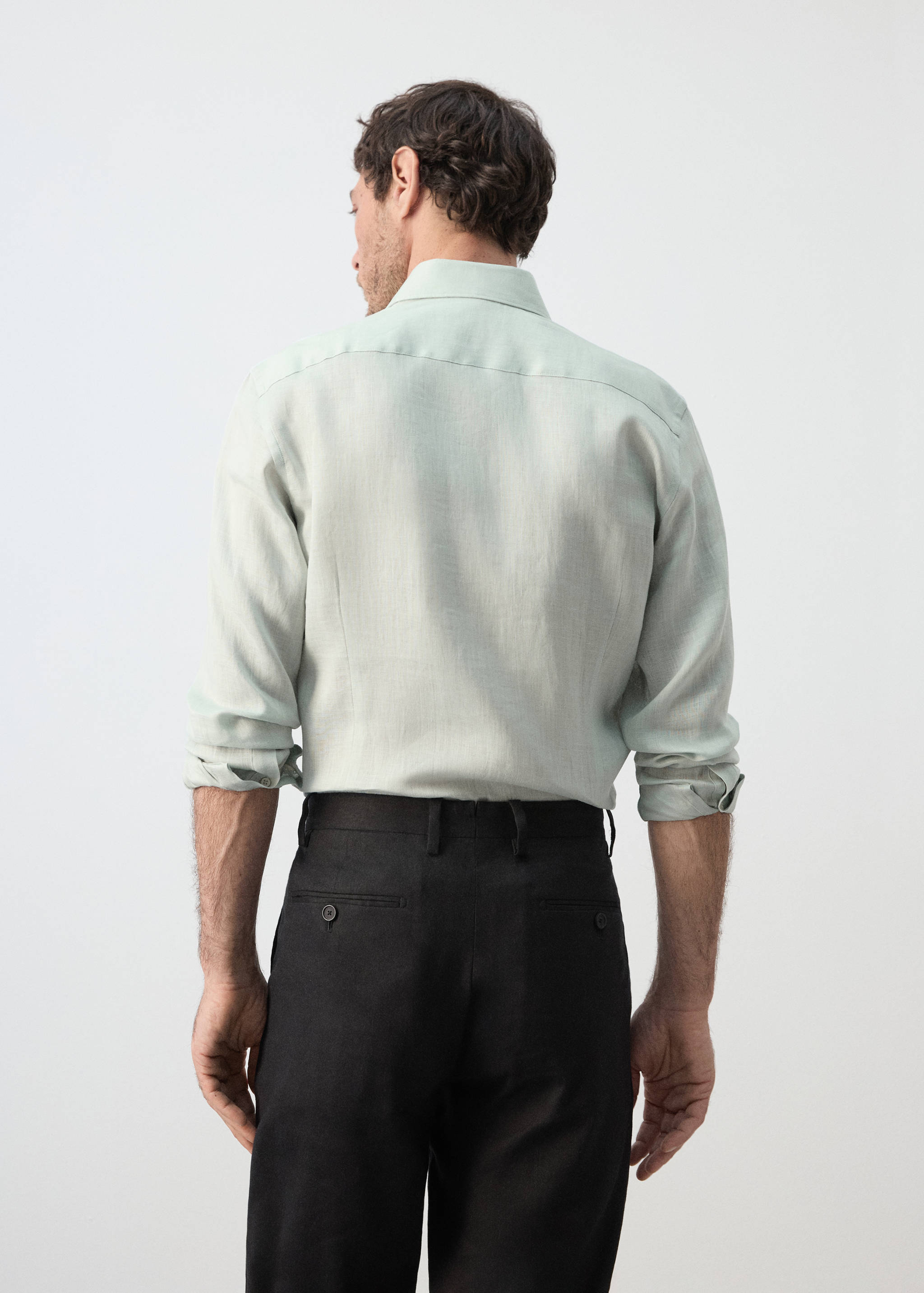 Slim Fit-Hemd aus 100 % Leinen - Rückseite des Artikels
