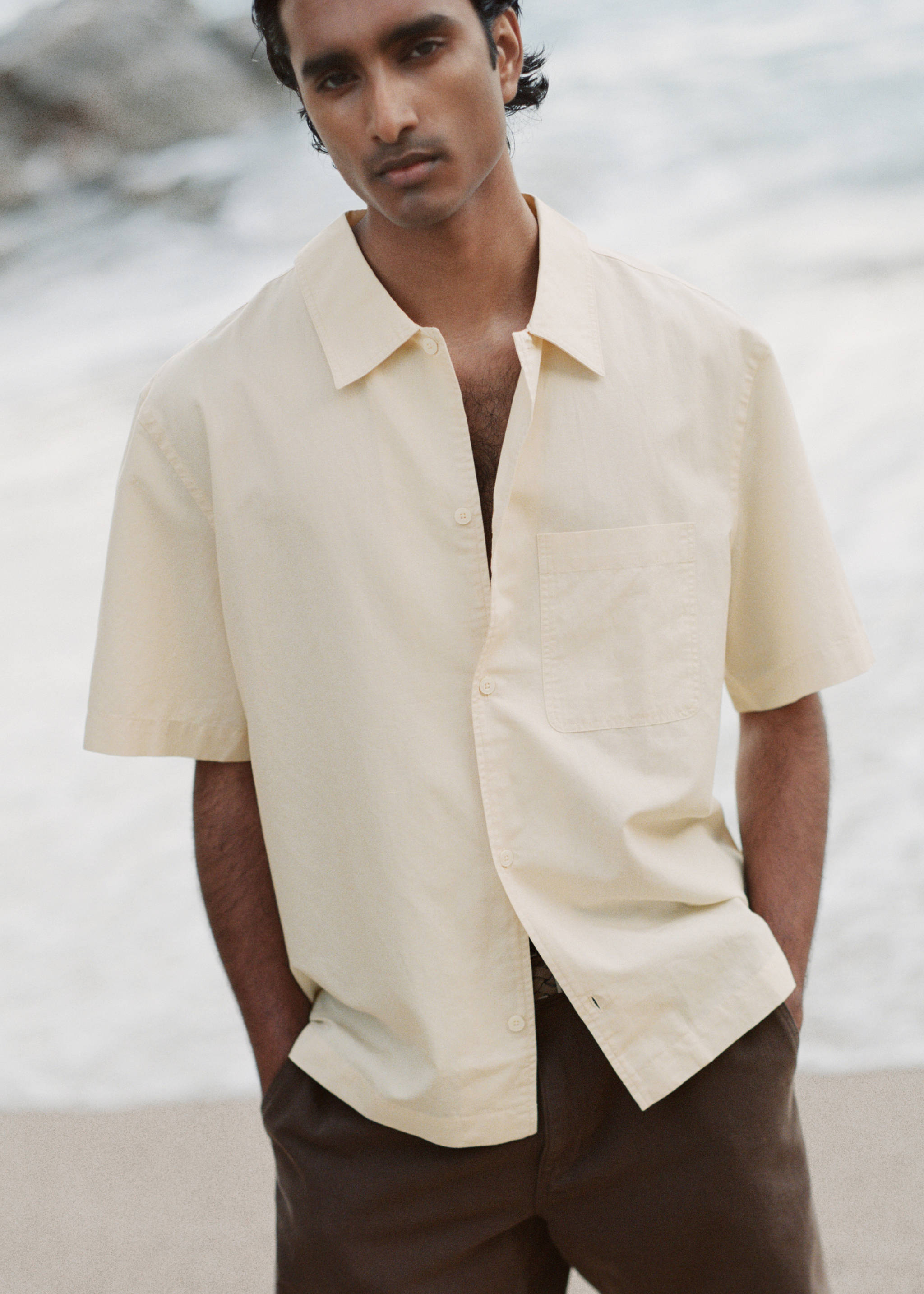 Chemise regular-fit mélange coton lin - Détail de l'article 5, Vanille. Ref: 37081424-00.