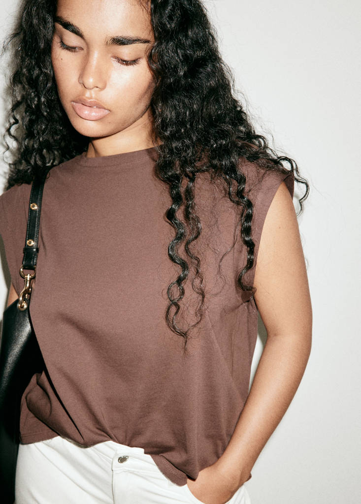 Short-sleeved cotton t-shirt — Brown
