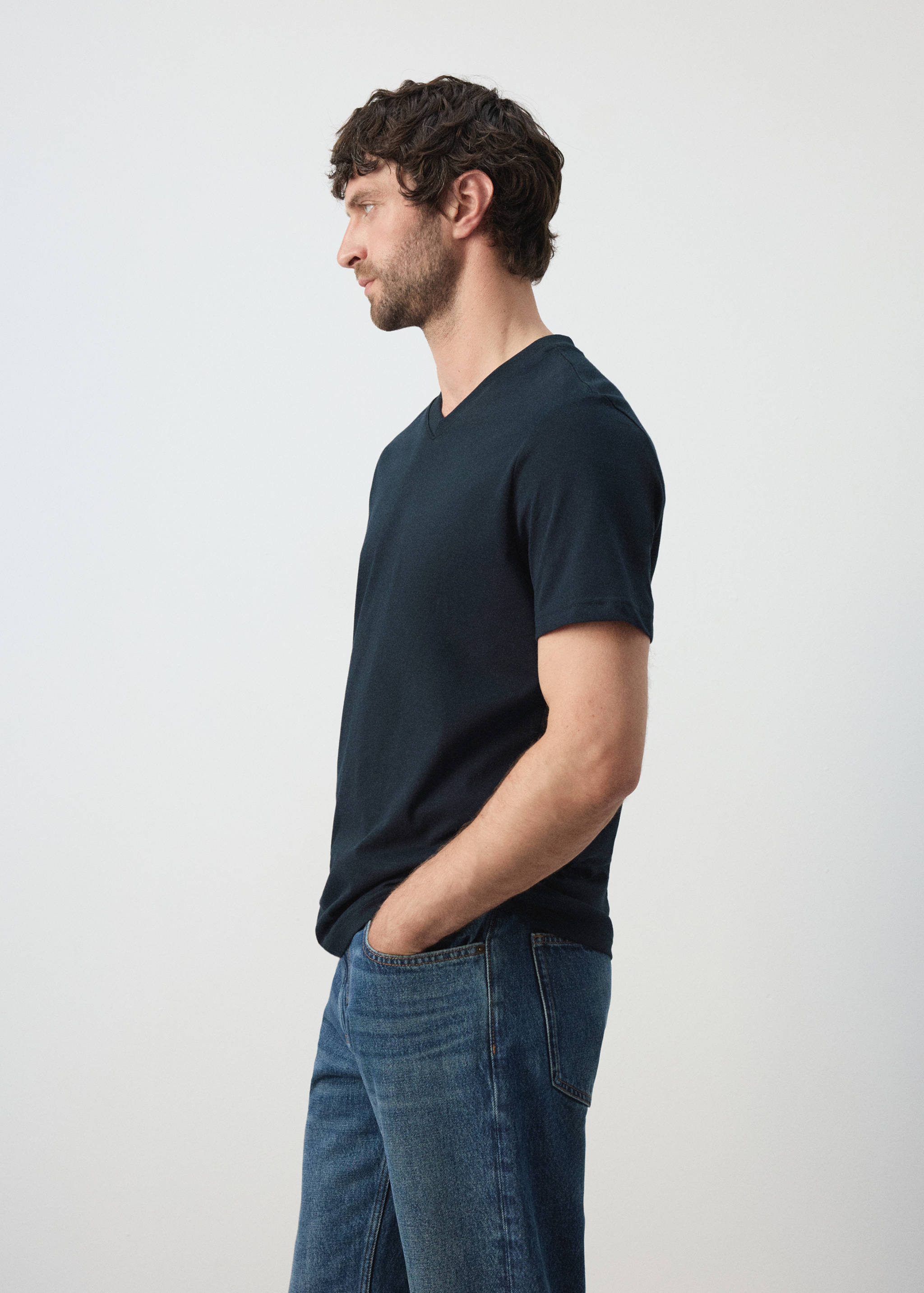 Slim fit T-shirt 180gsm - Details of the article 2