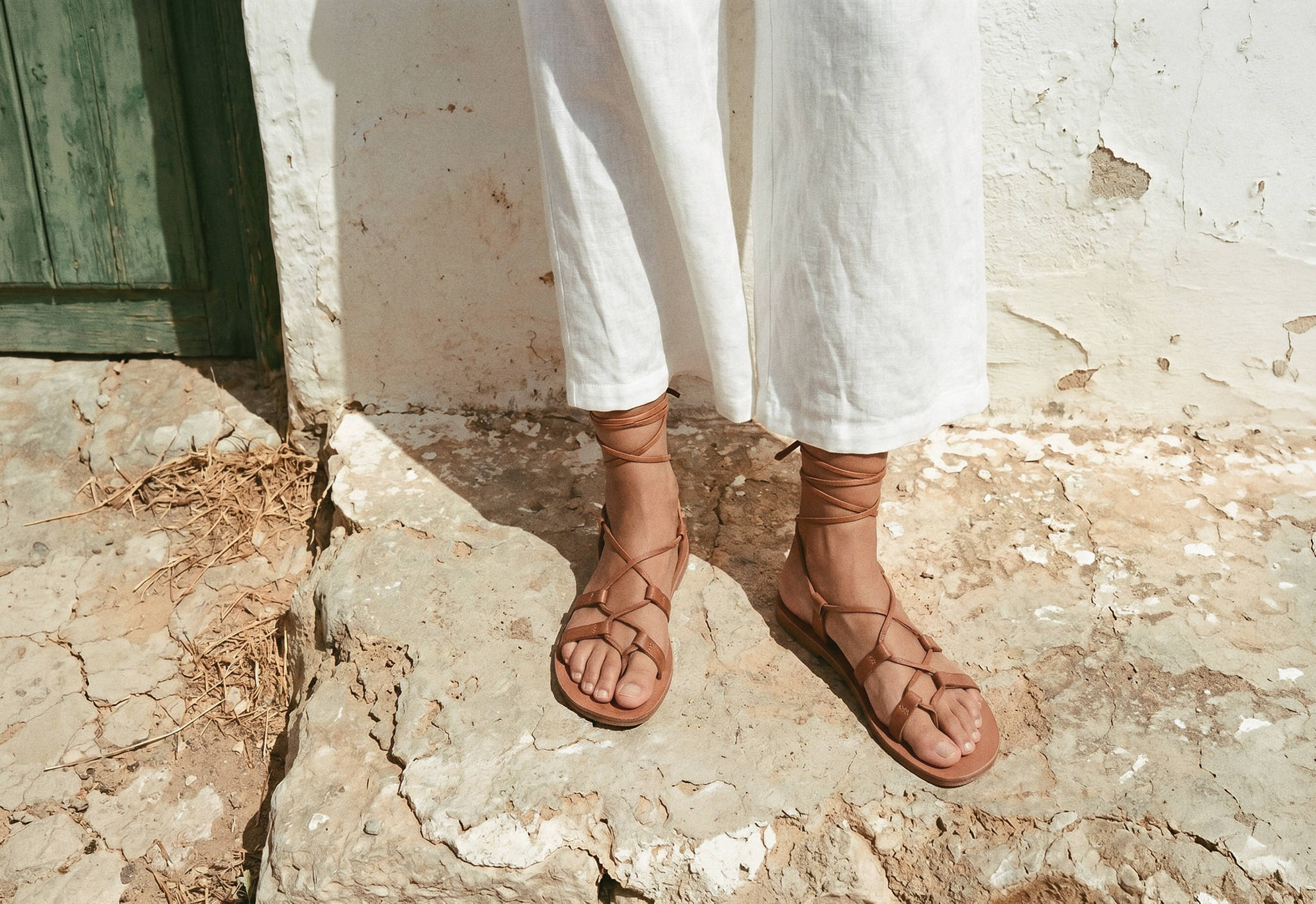 Cross-strap leather sandals - Panoramic plane