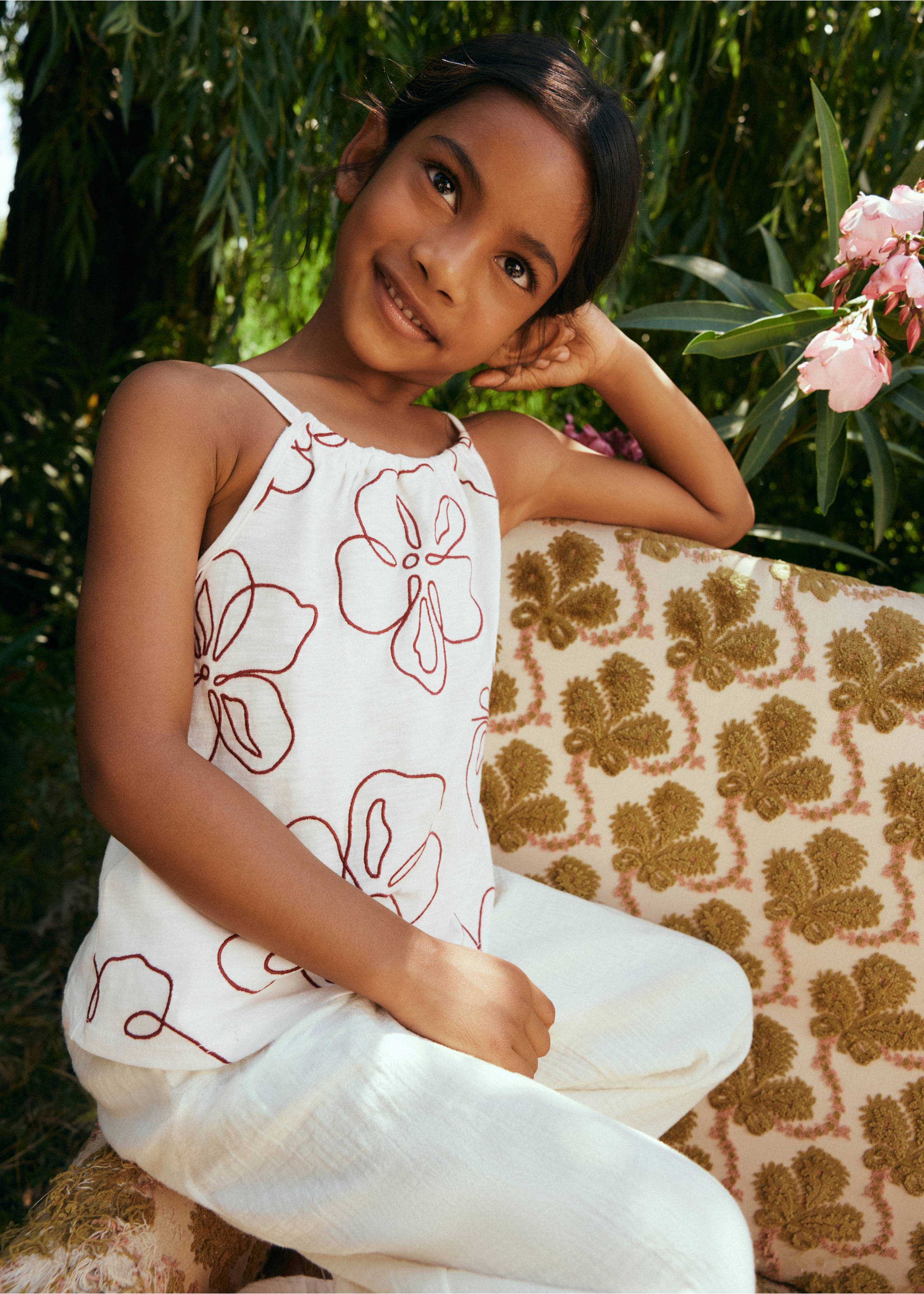 Floral-embroidered cotton t-shirt - General plane, Off White. Ref: 37081438-00.