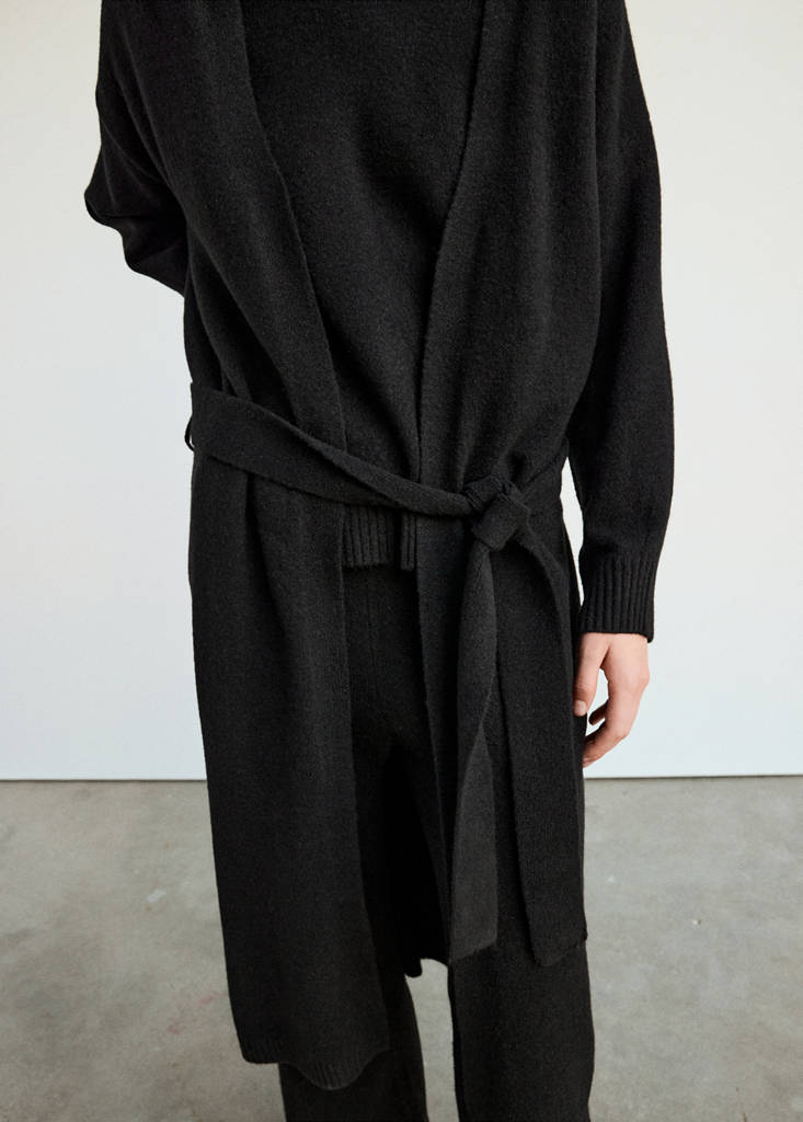 Long knitted robe — Black
