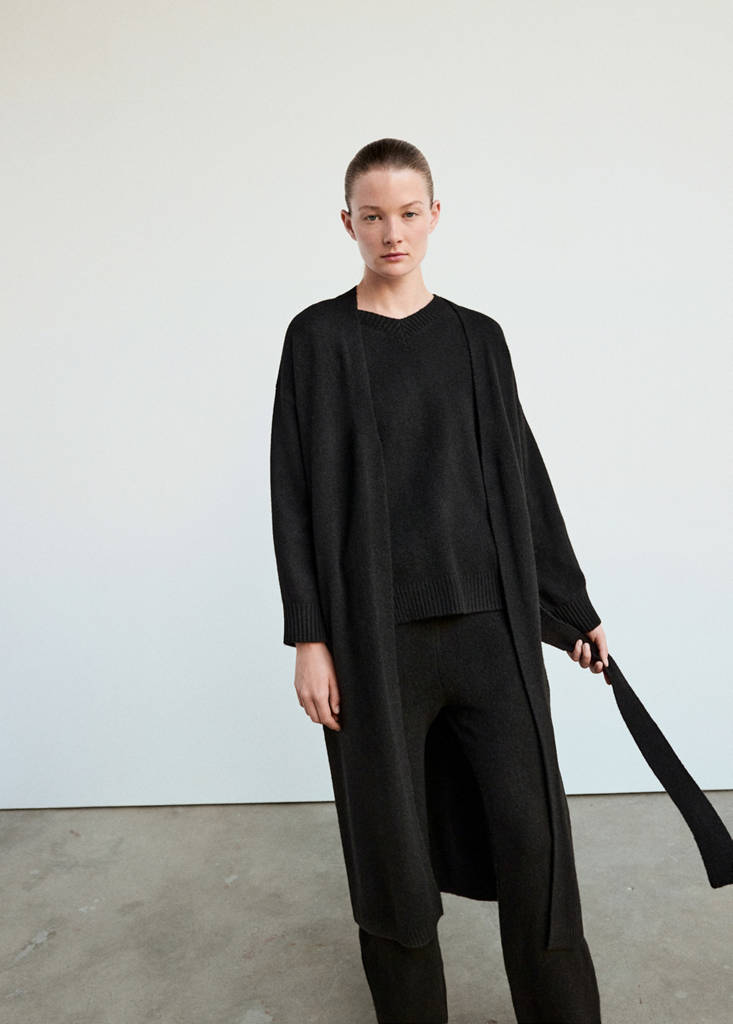 Long knitted robe — Black