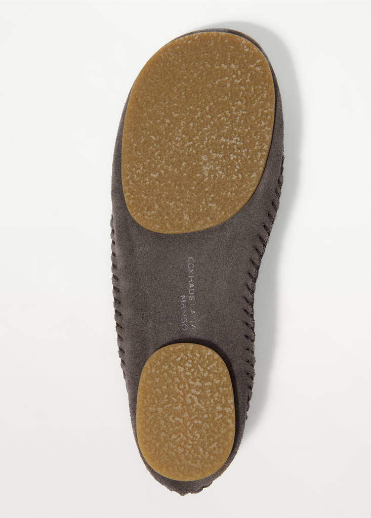 Suede shoe with seam detail — Grey