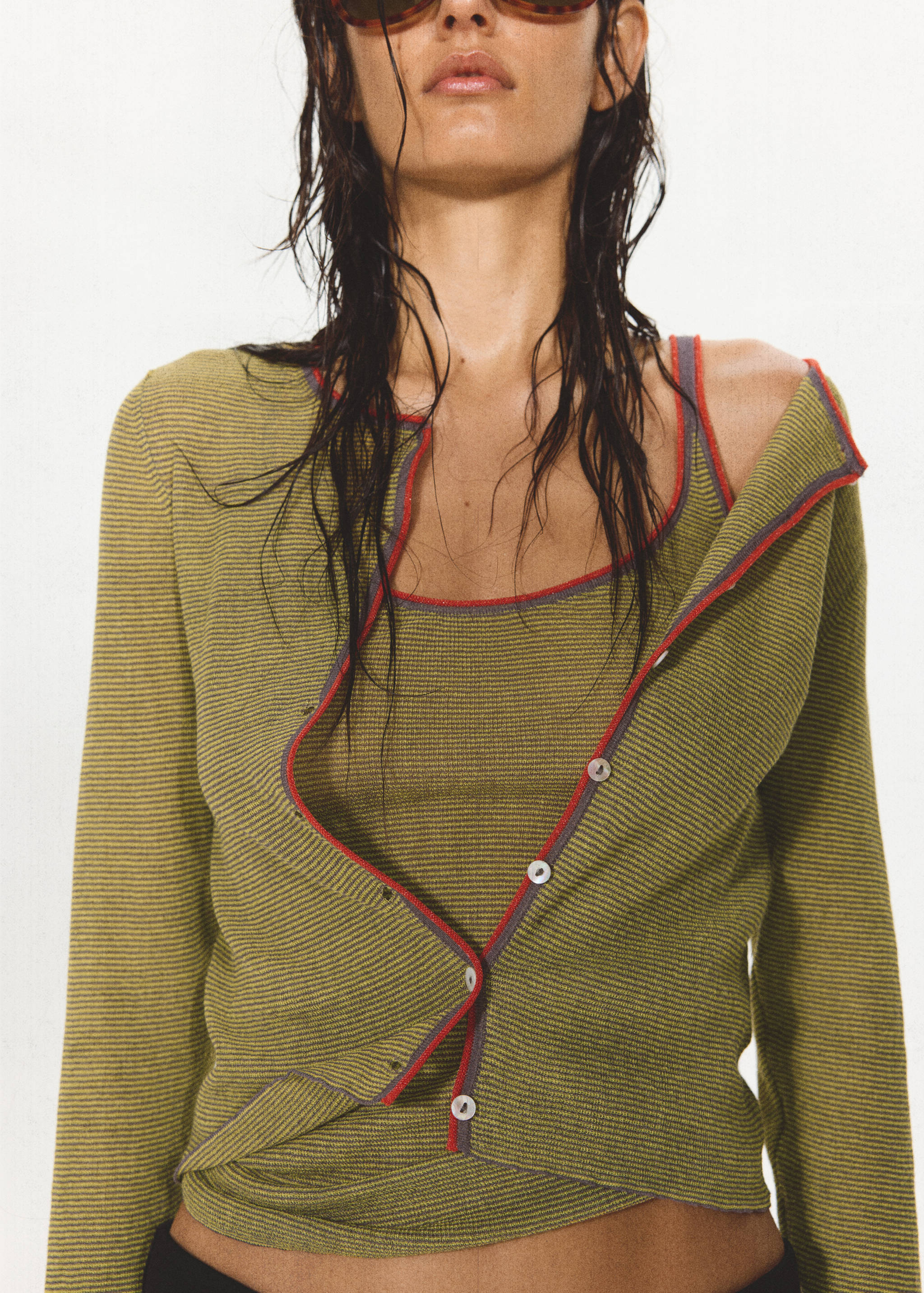 Cardigan en maille fine à rayures - Détail de l'article 1