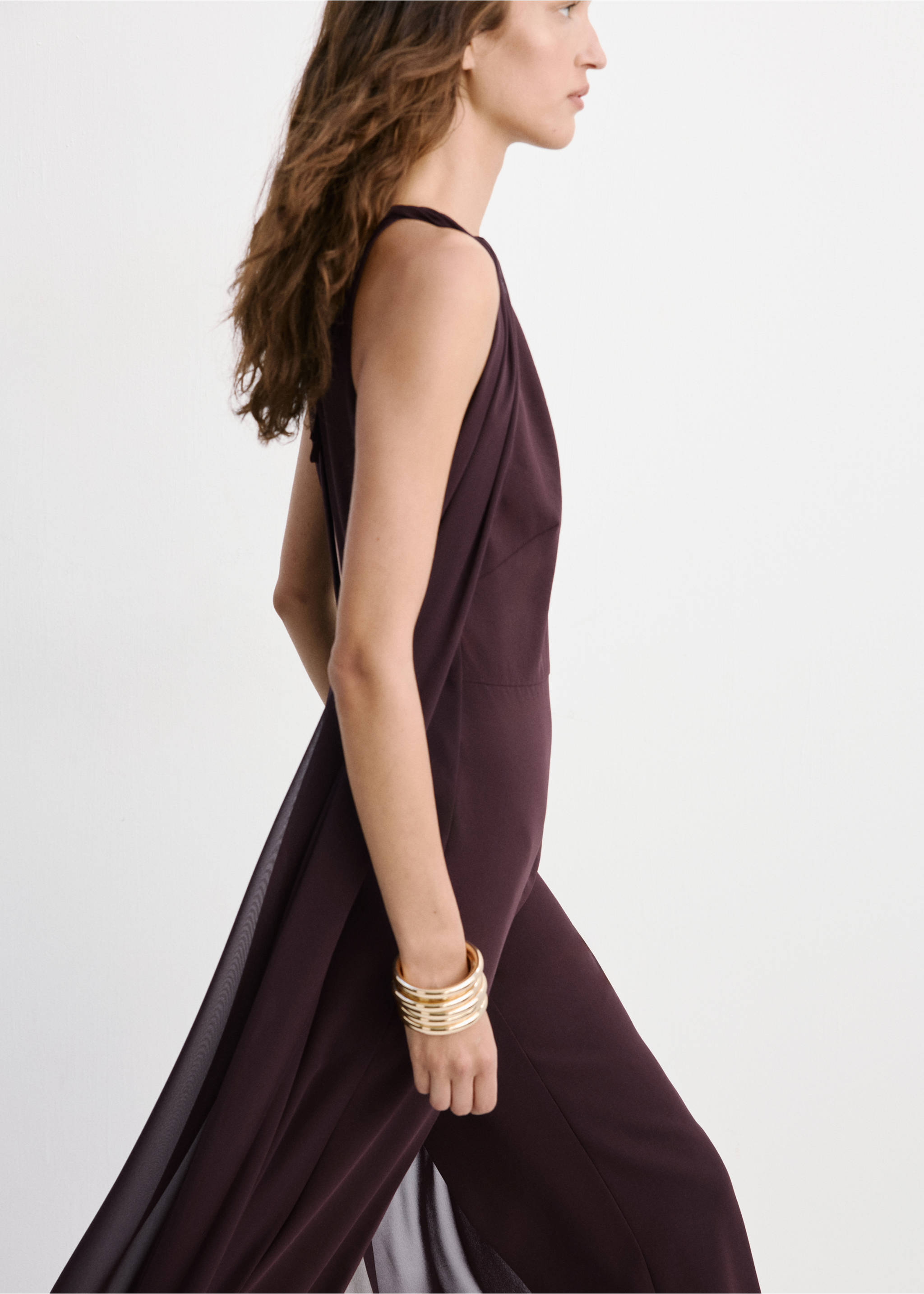 Long sleeve jumpsuit with openings - Details of the article 3, Chocolate. Ref: 37081450-00.