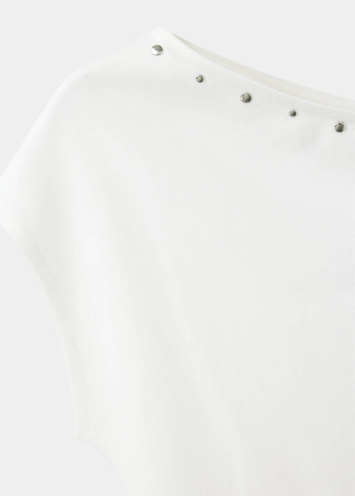Asymmetrical studded t-shirt