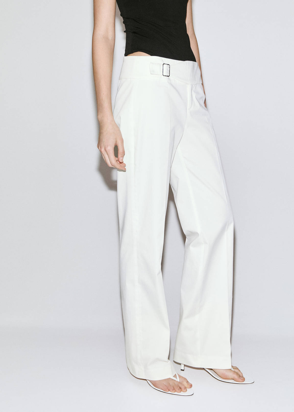 Belt straight-fit trousers — White