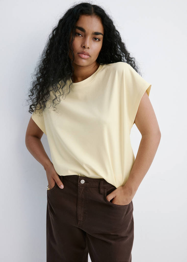 Short-sleeved cotton t-shirt — Pastel Yellow