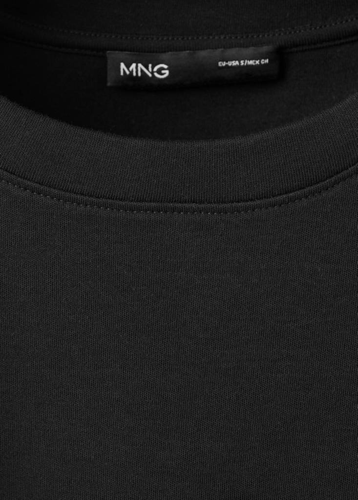 Short-sleeved cotton t-shirt — Black
