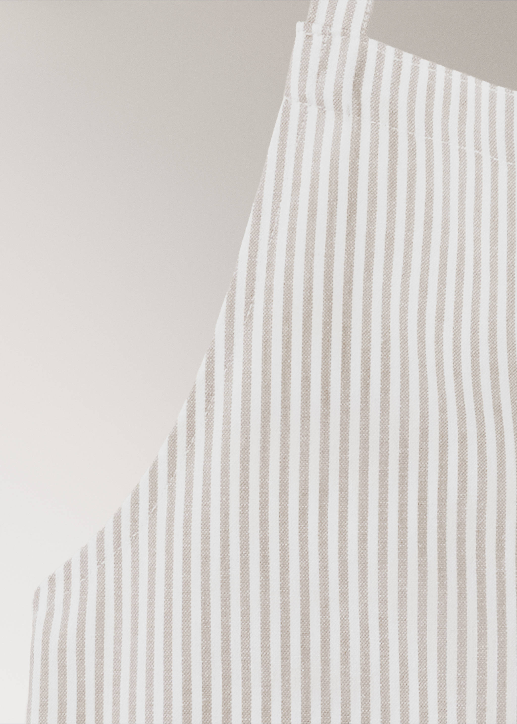 Cotton striped apron - Details of the article 9, Light/Pastel Brown. Ref: 37081472-00.